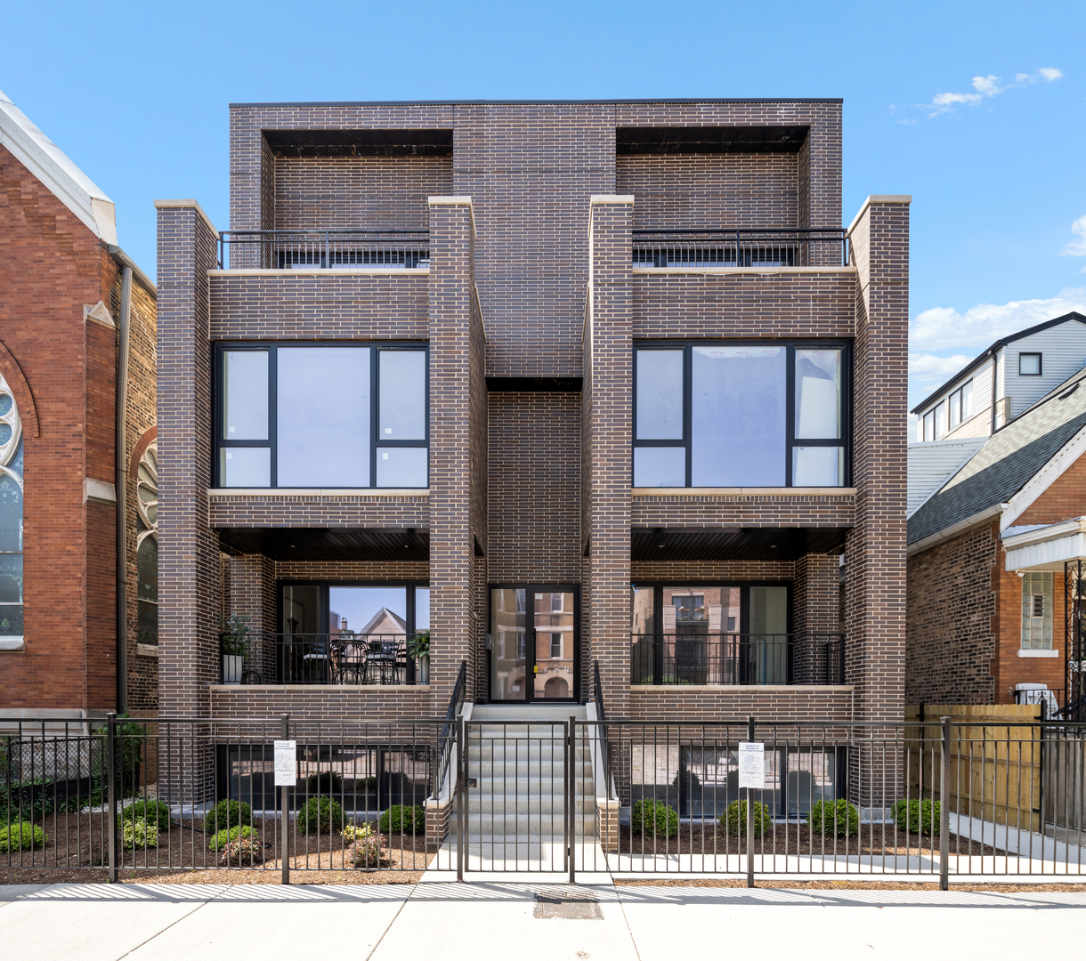 2023 W Augusta Boulevard Unit: 3E