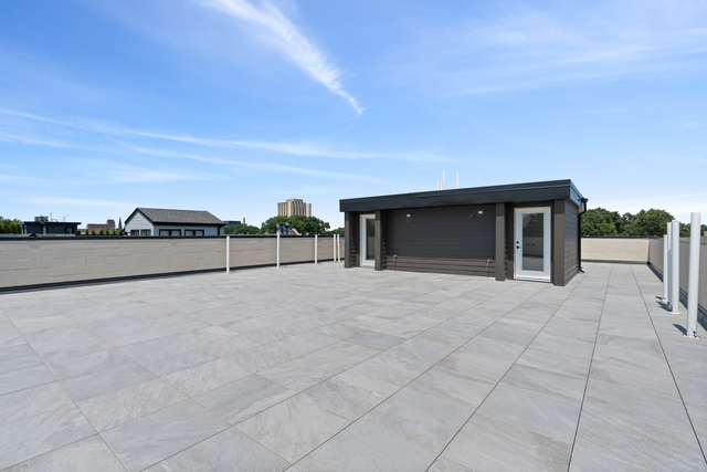 2023 W Augusta Boulevard Unit: 3W