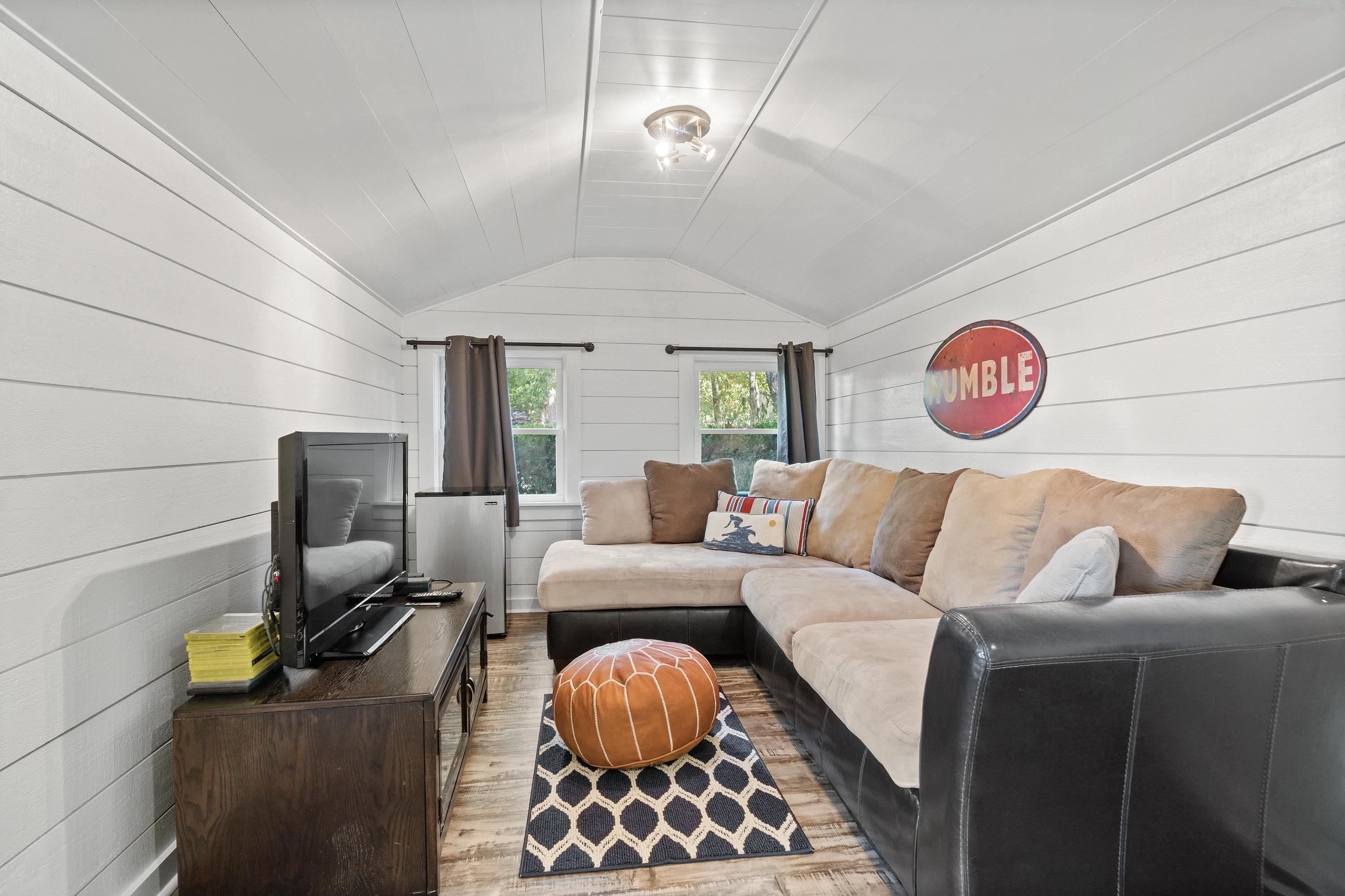 105 SUGAR CREEK TRAIL