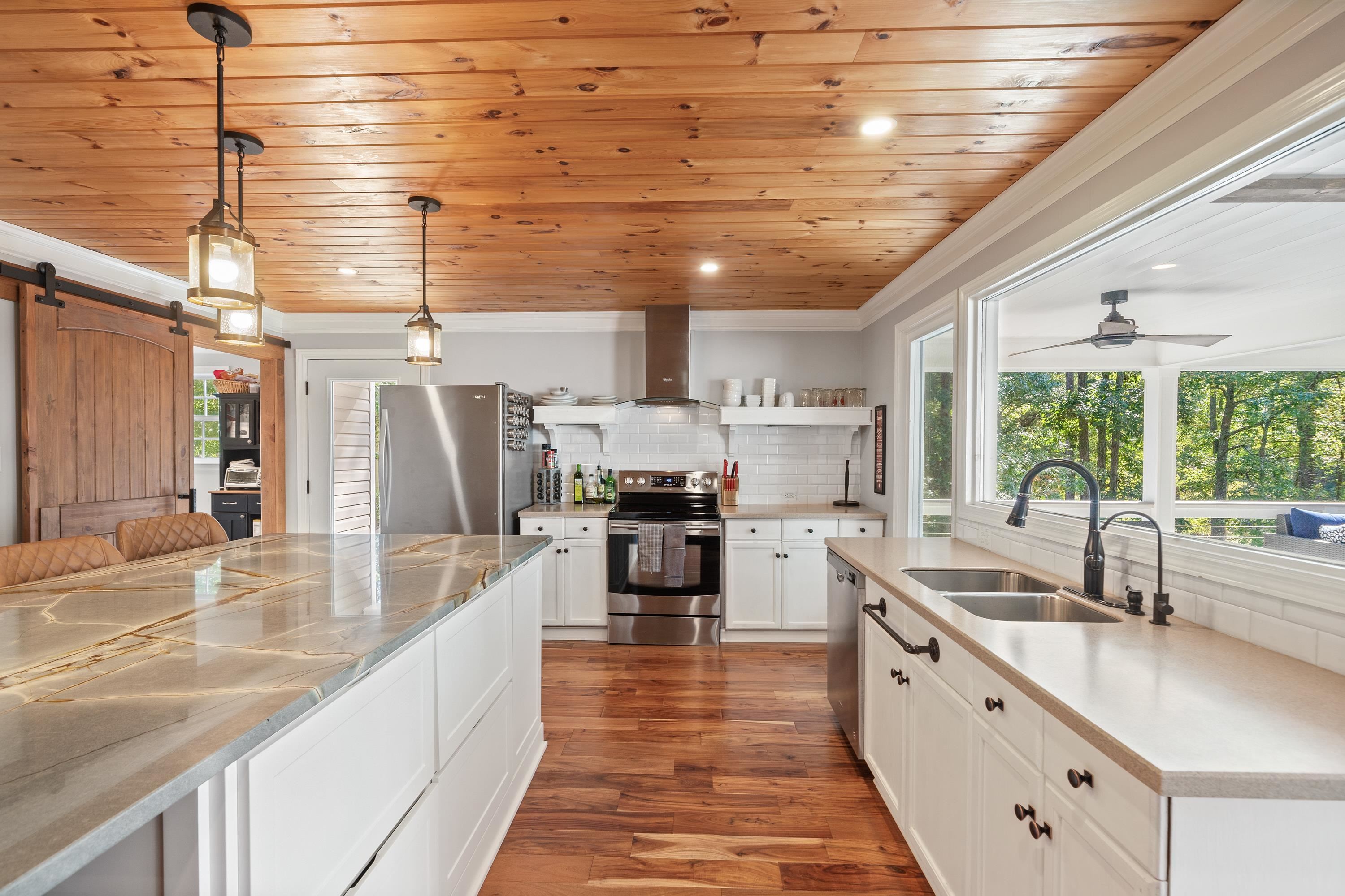 105 SUGAR CREEK TRAIL
