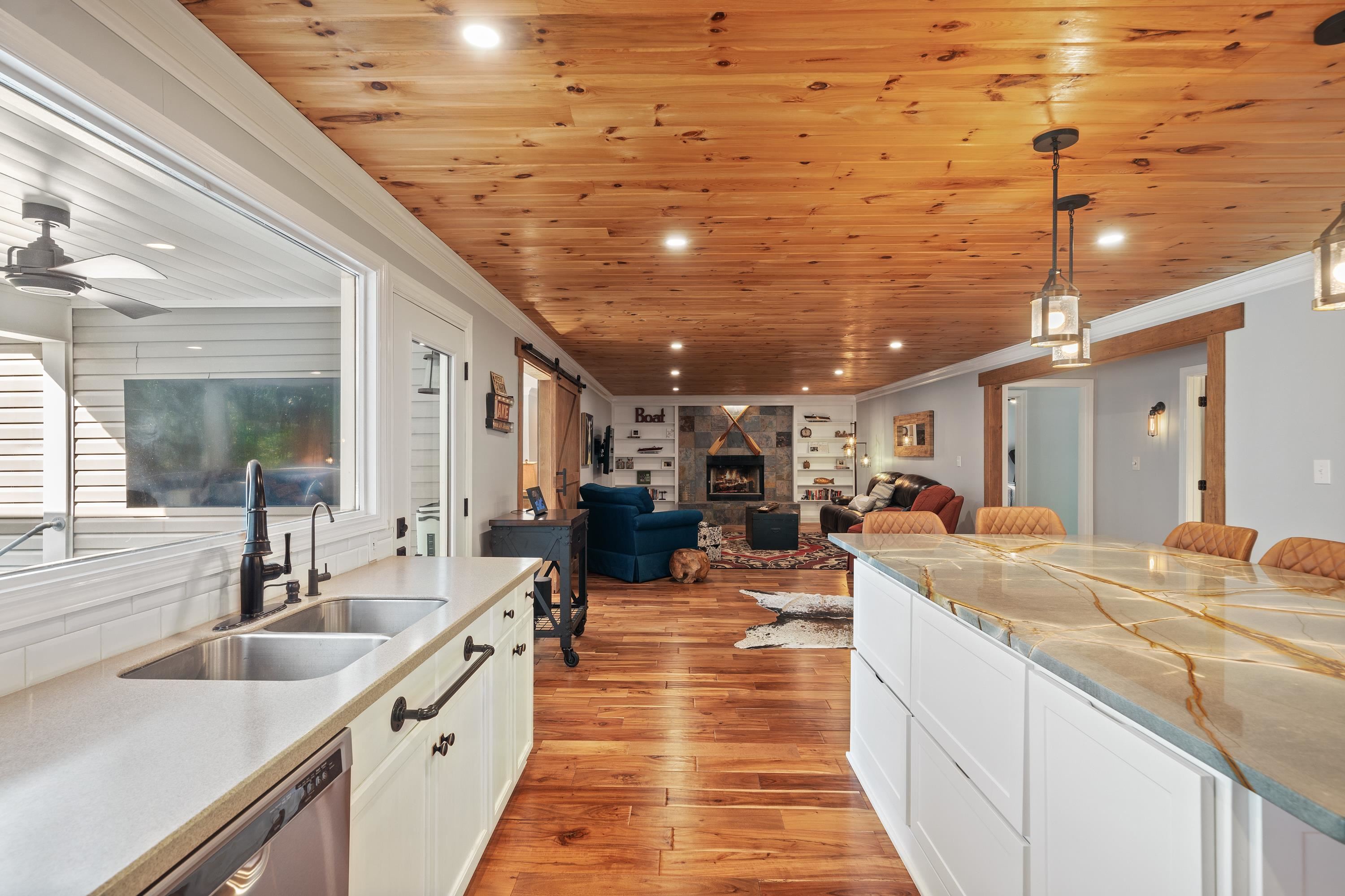 105 SUGAR CREEK TRAIL