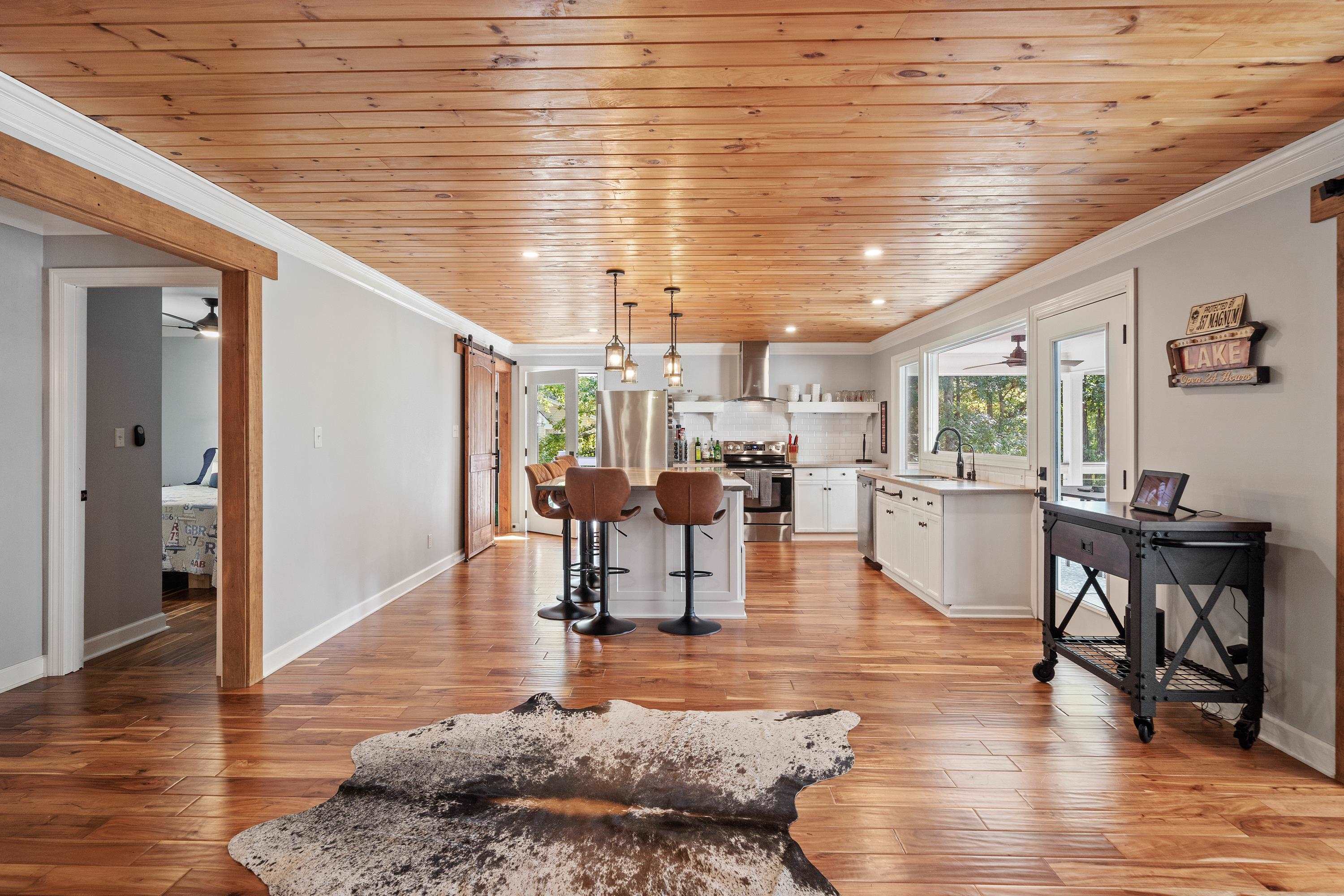 105 SUGAR CREEK TRAIL