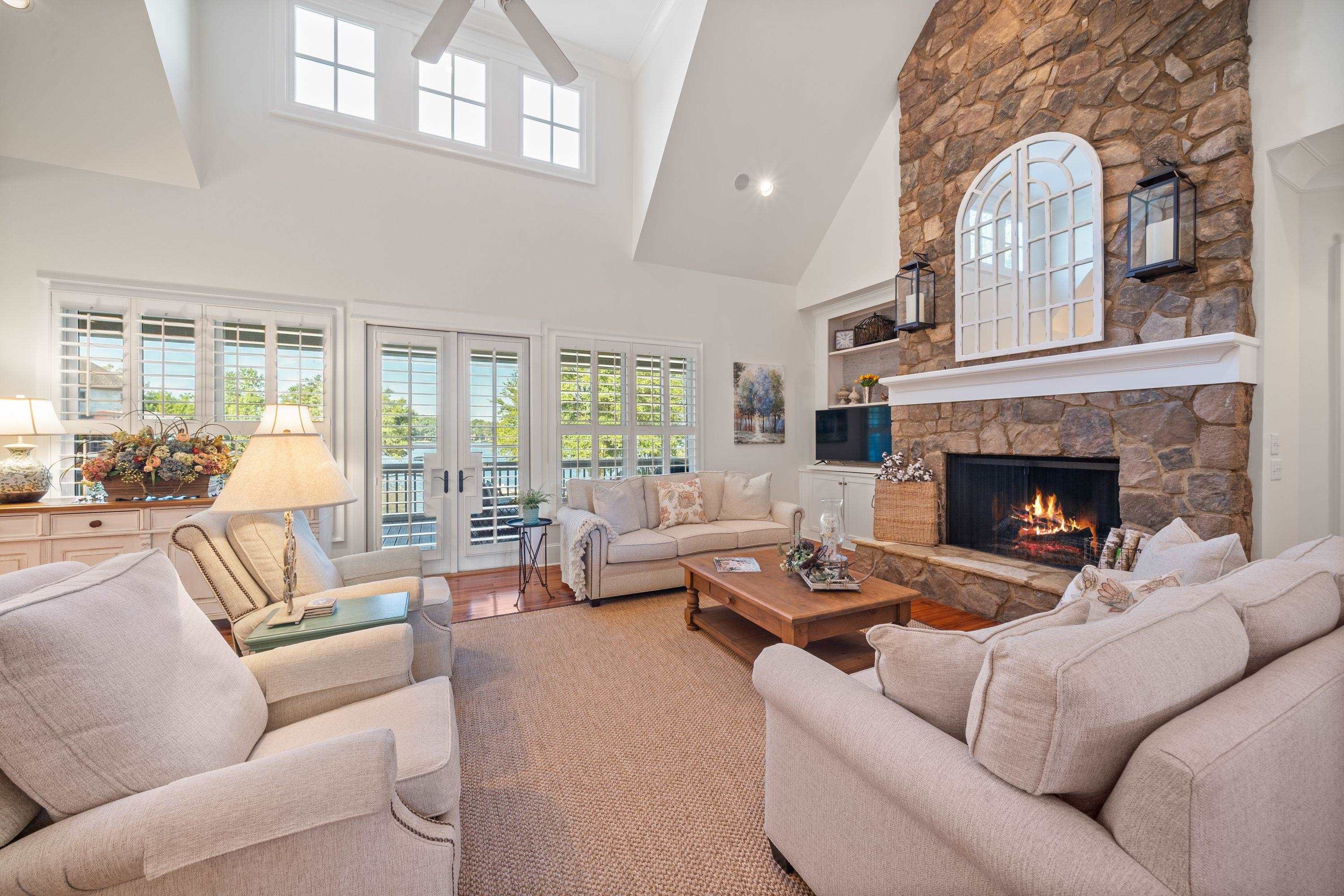 105 INDIAN TRAIL