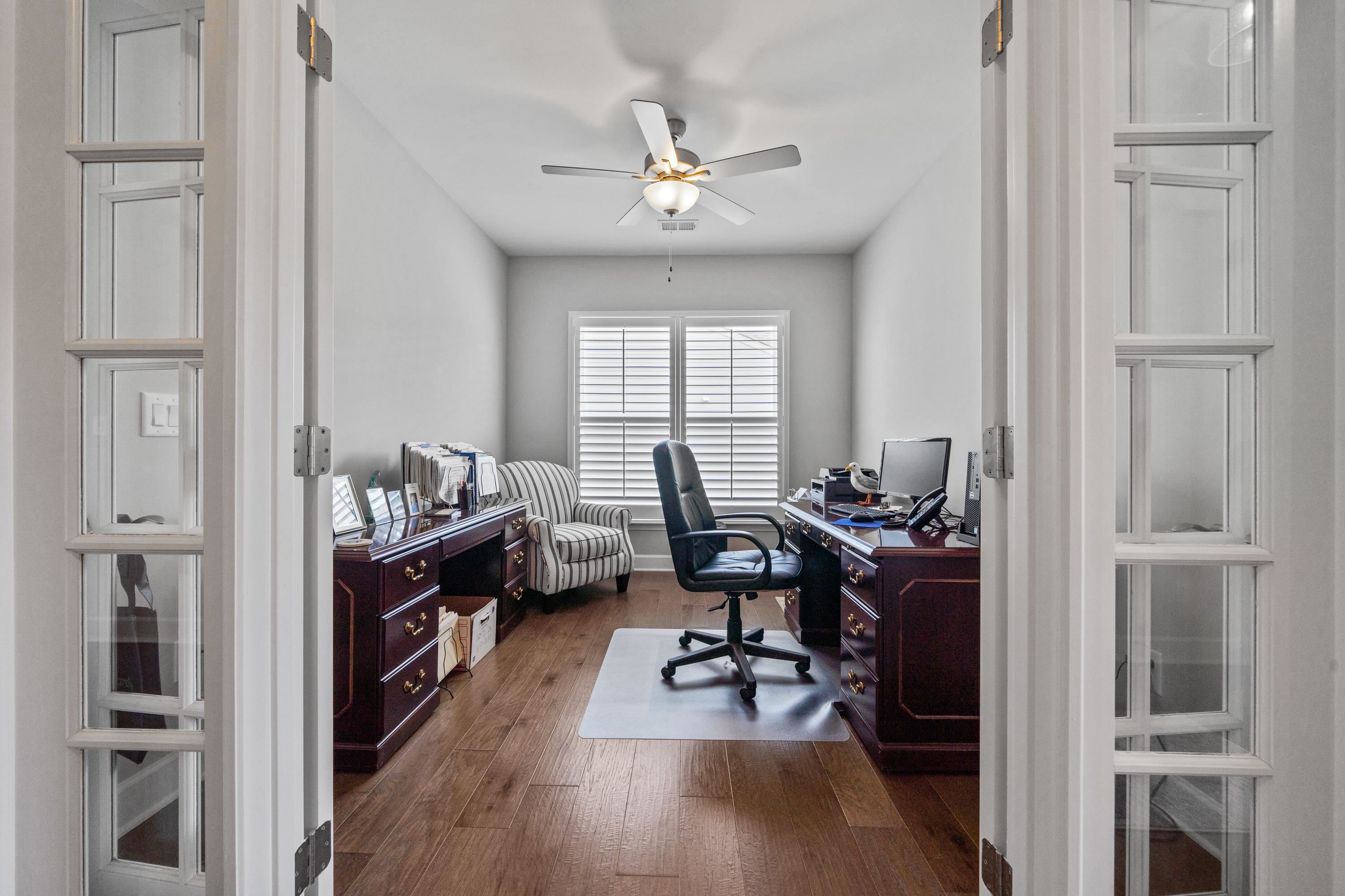 1050 LONE OAK ROAD