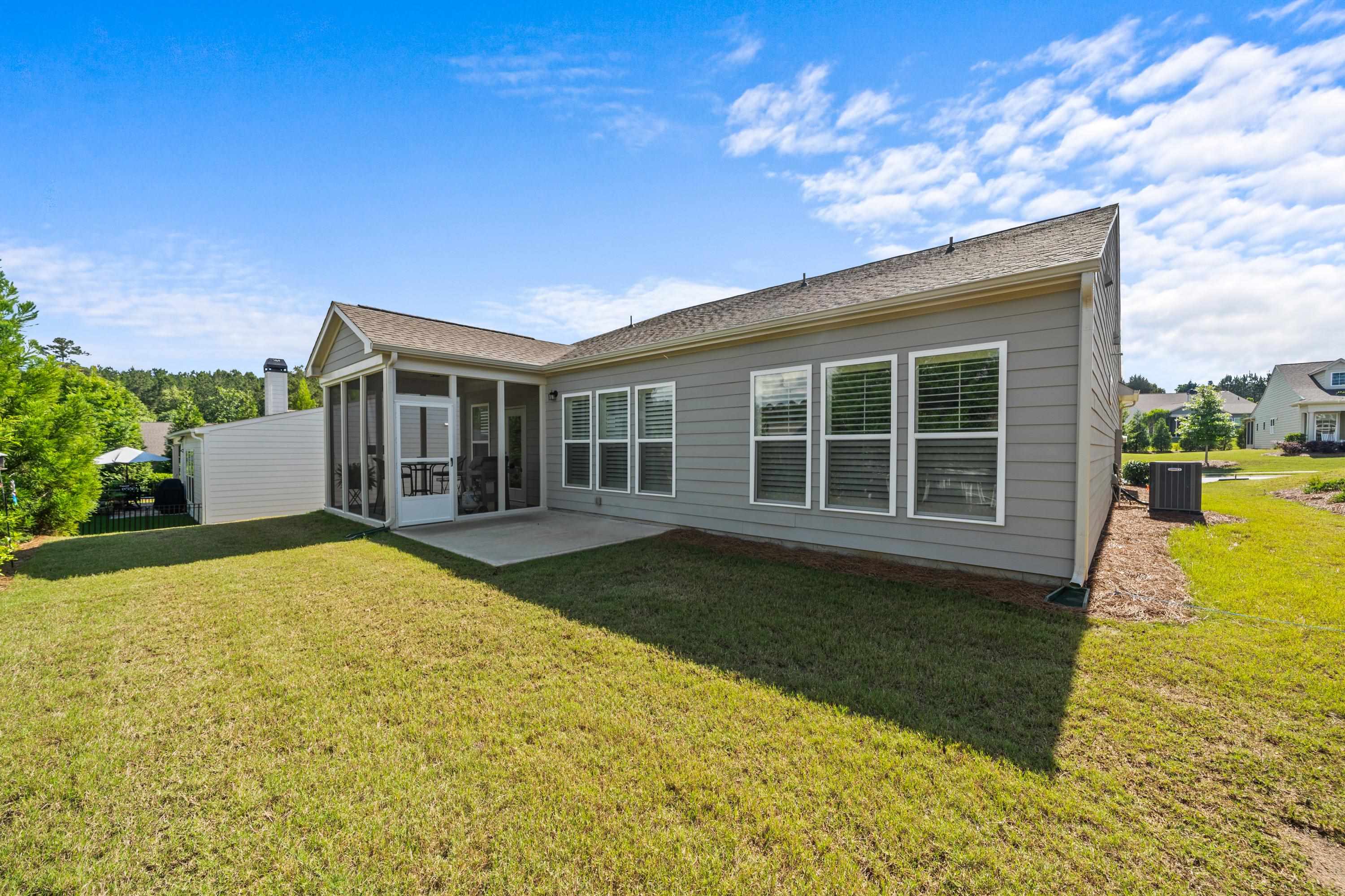 1050 LONE OAK ROAD