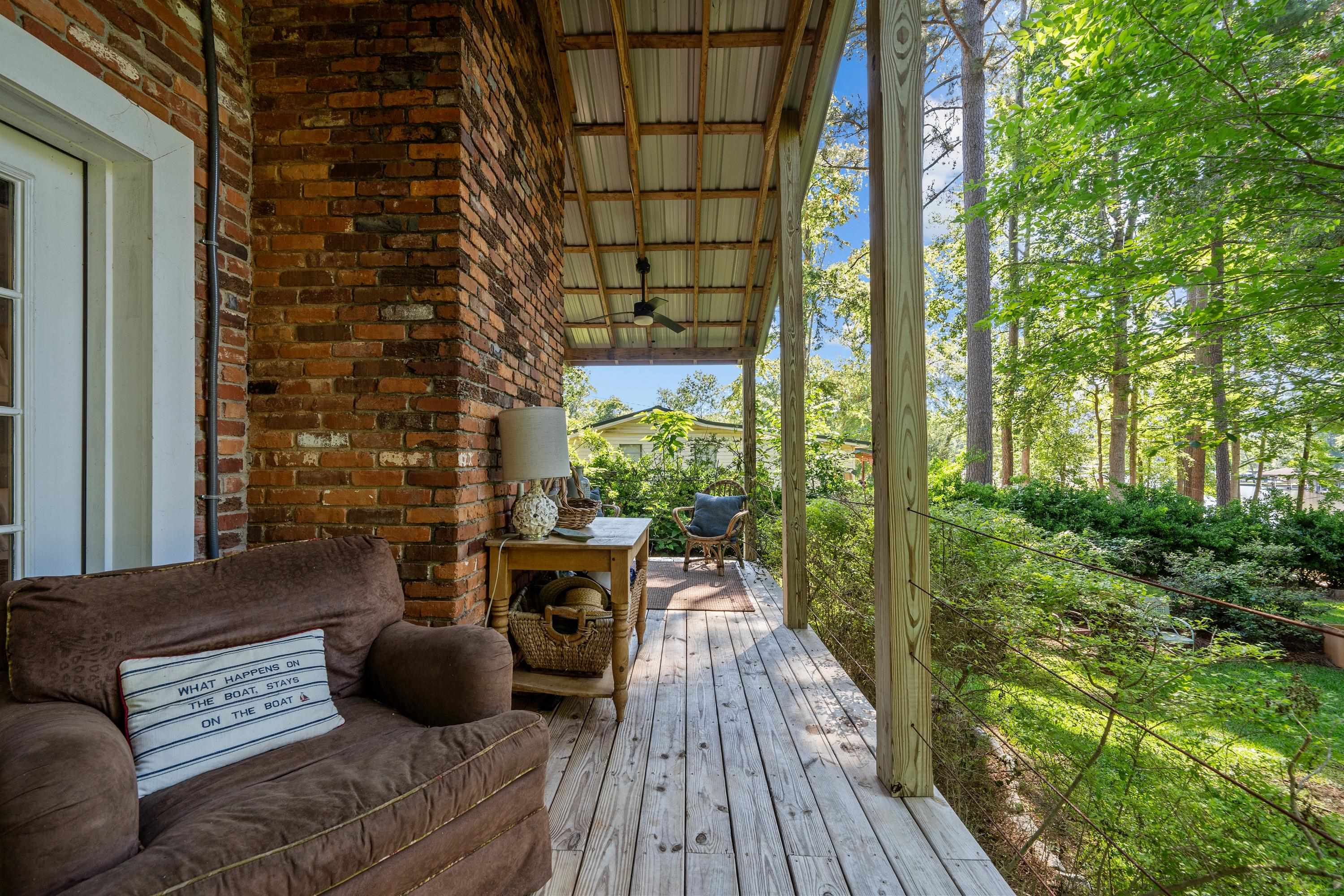 194 BENTLEY CIRCLE