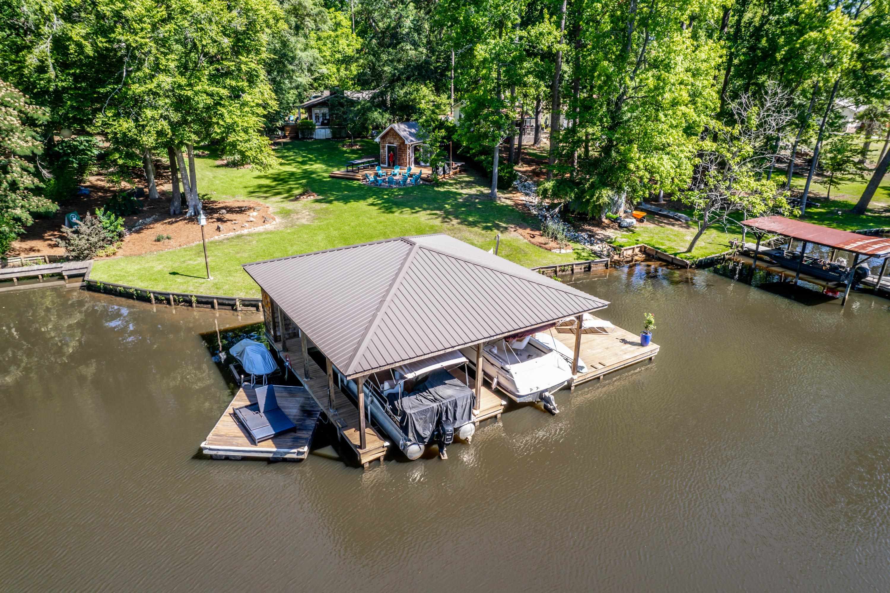 194 BENTLEY CIRCLE