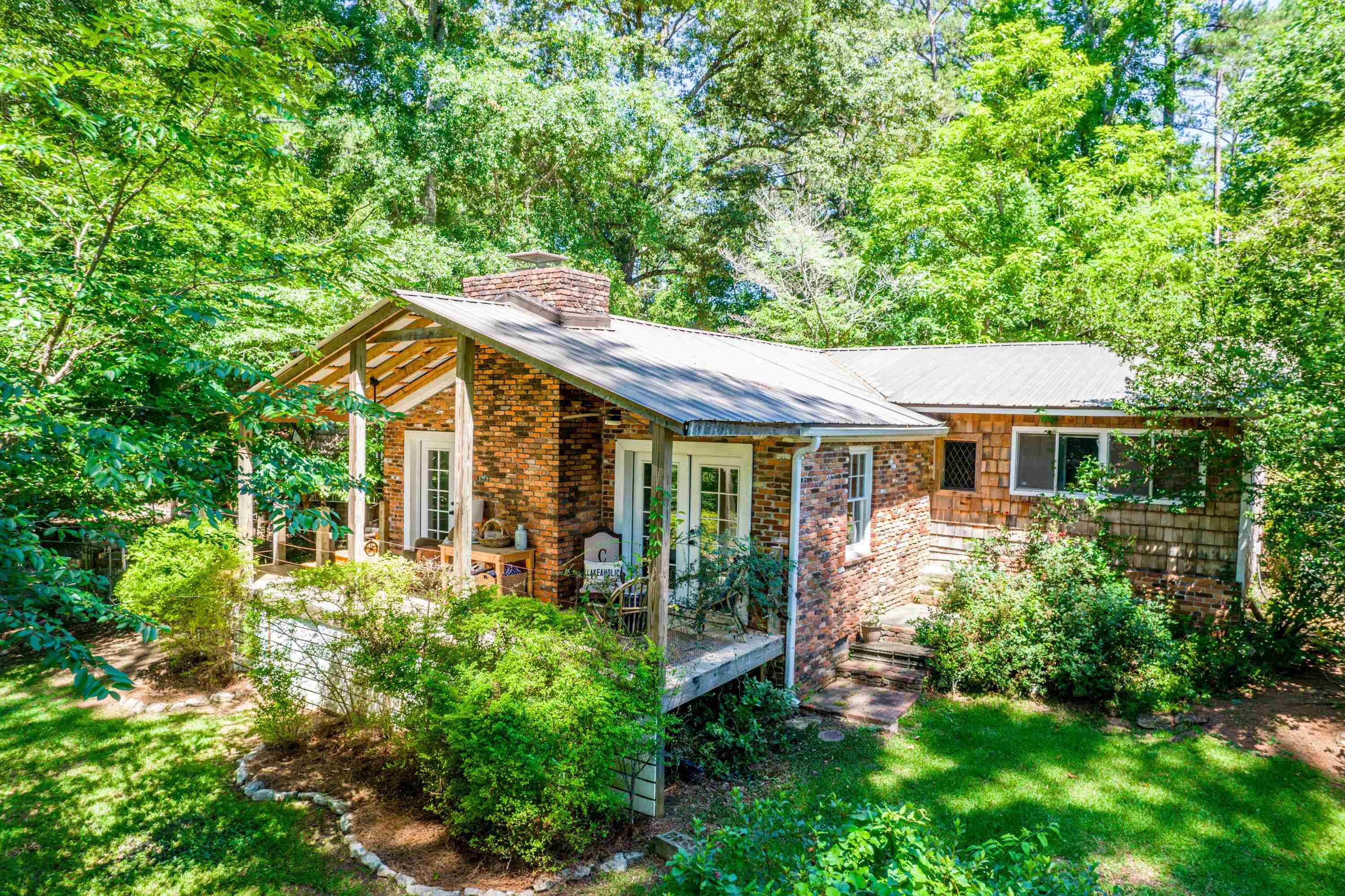 194 BENTLEY CIRCLE