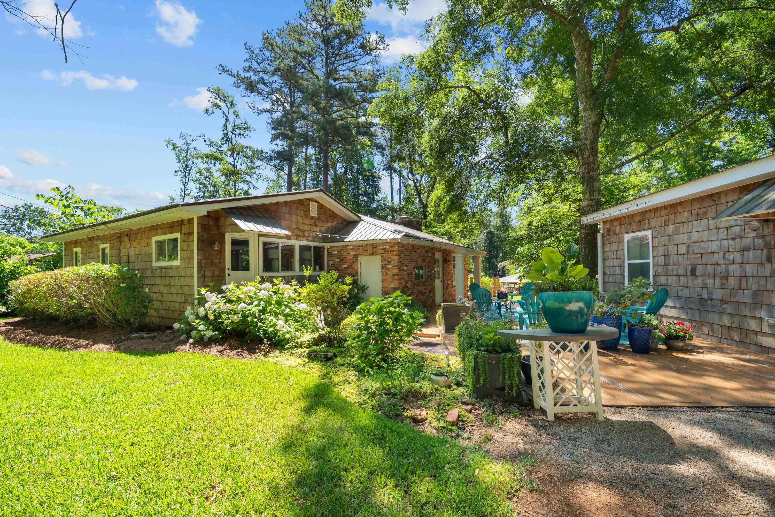 194 BENTLEY CIRCLE