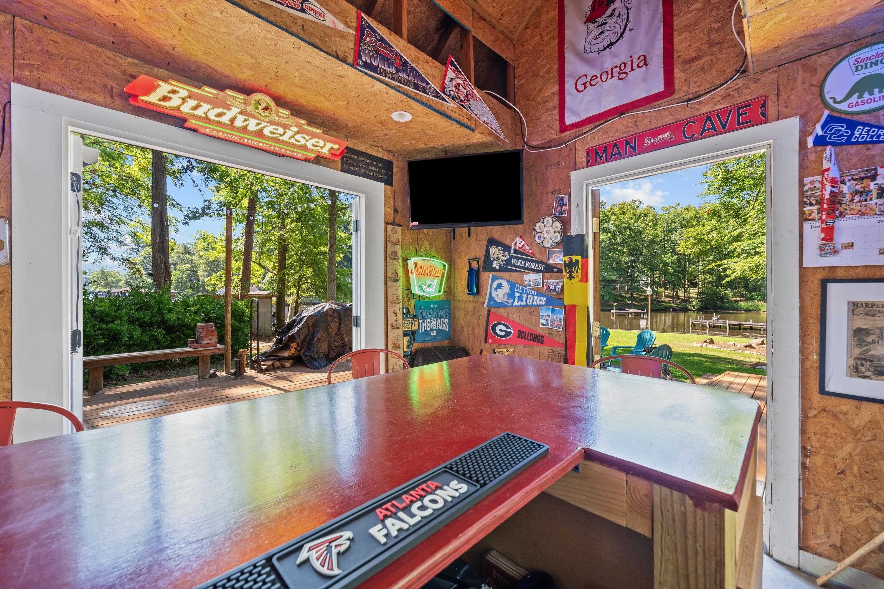 194 BENTLEY CIRCLE