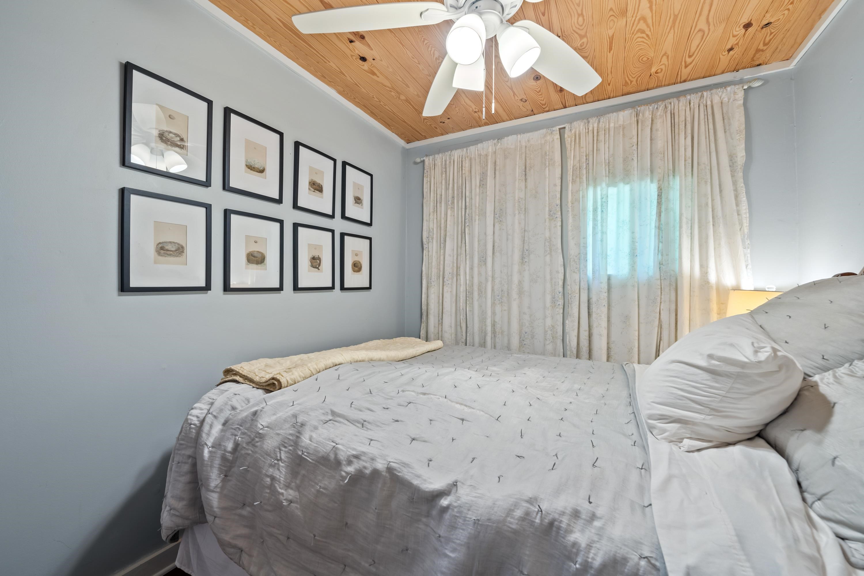 194 BENTLEY CIRCLE