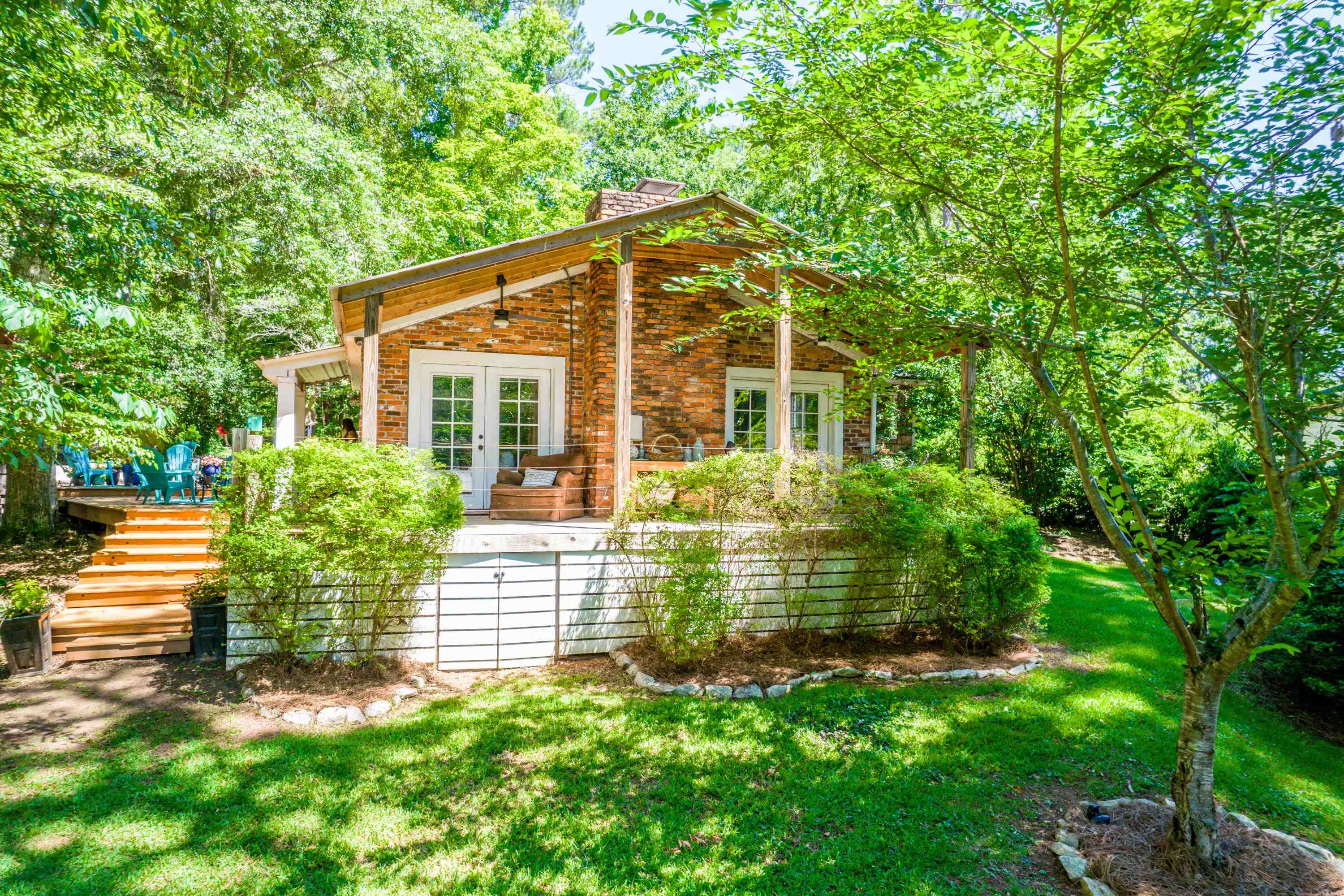 194 BENTLEY CIRCLE