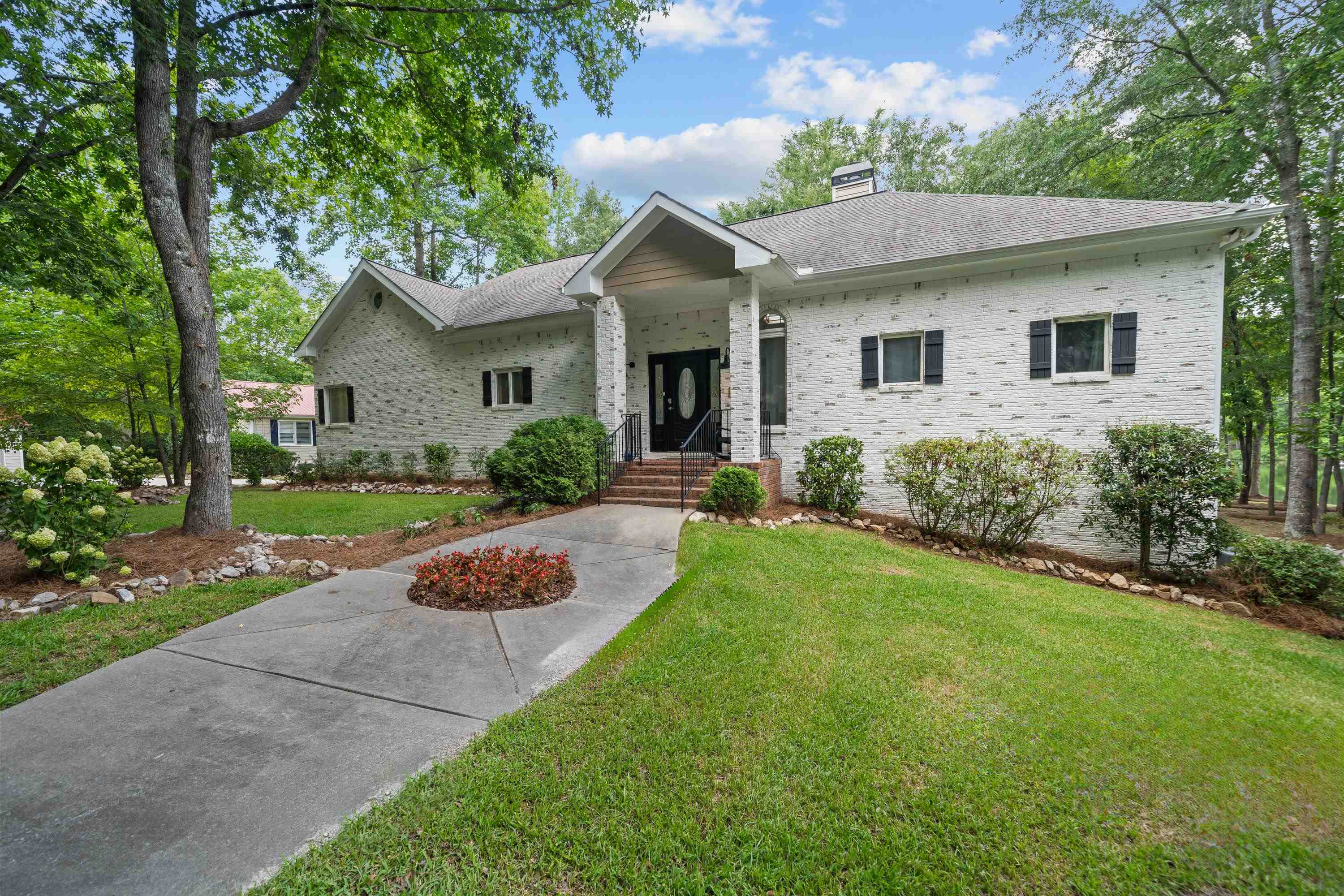 243 LONG SHOALS AVENUE
