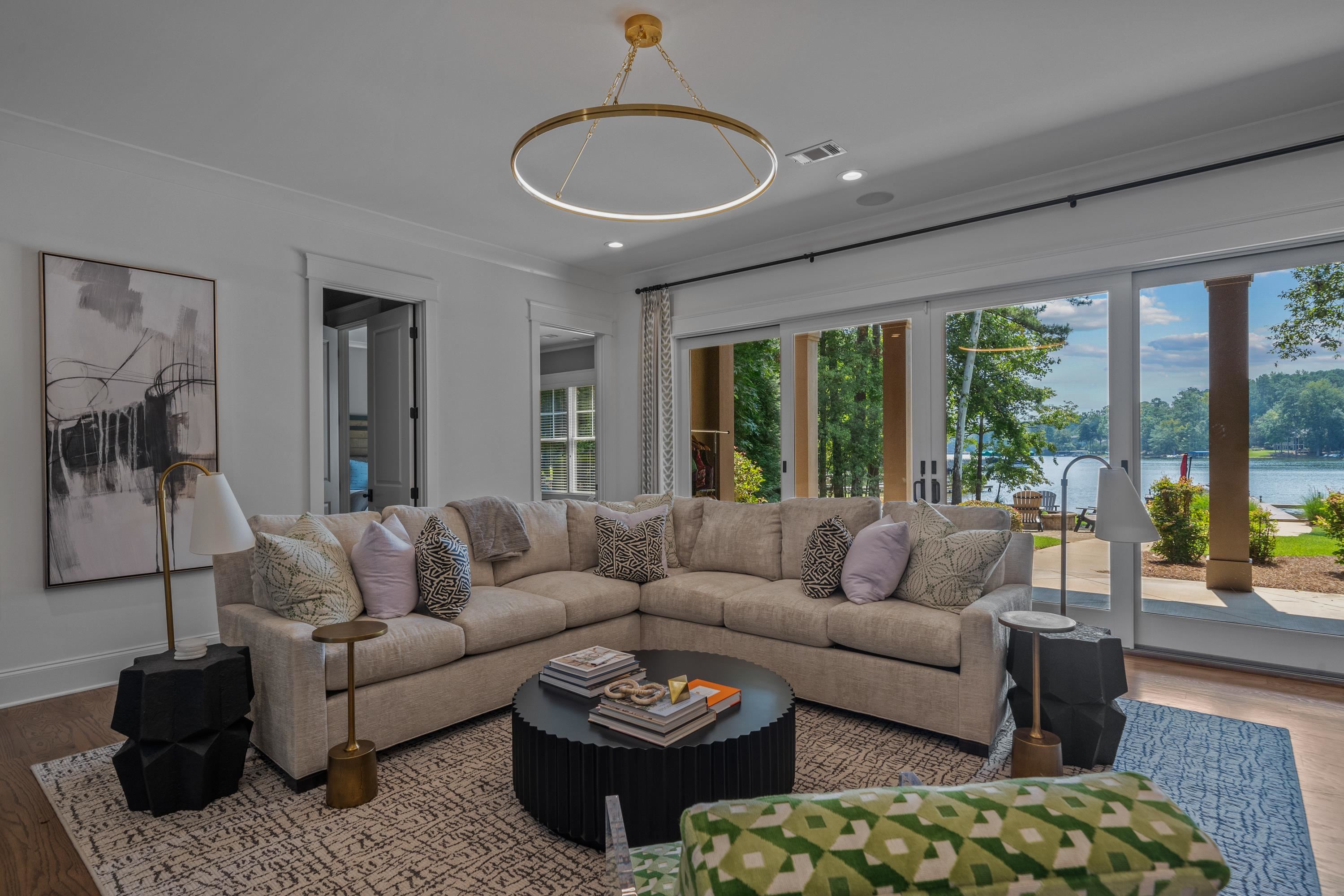 2041 FLEMINGS KNOLL