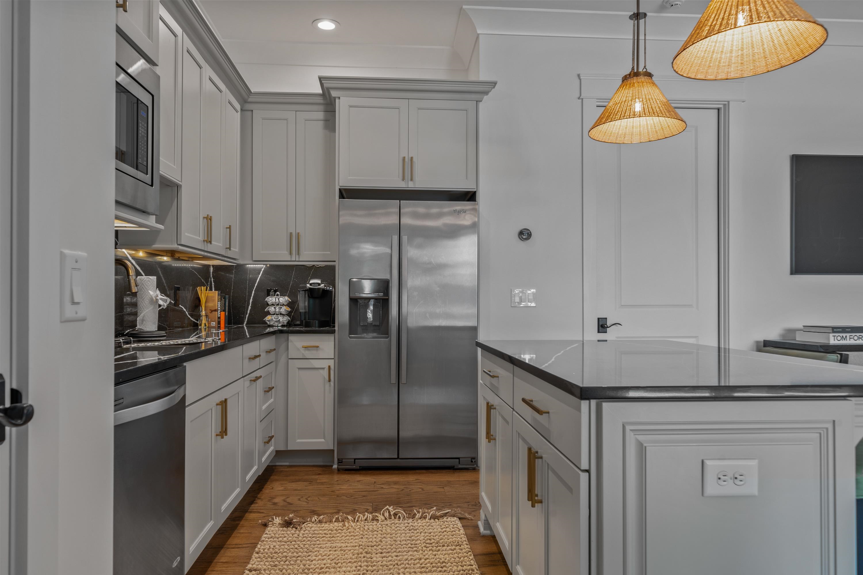 2041 FLEMINGS KNOLL