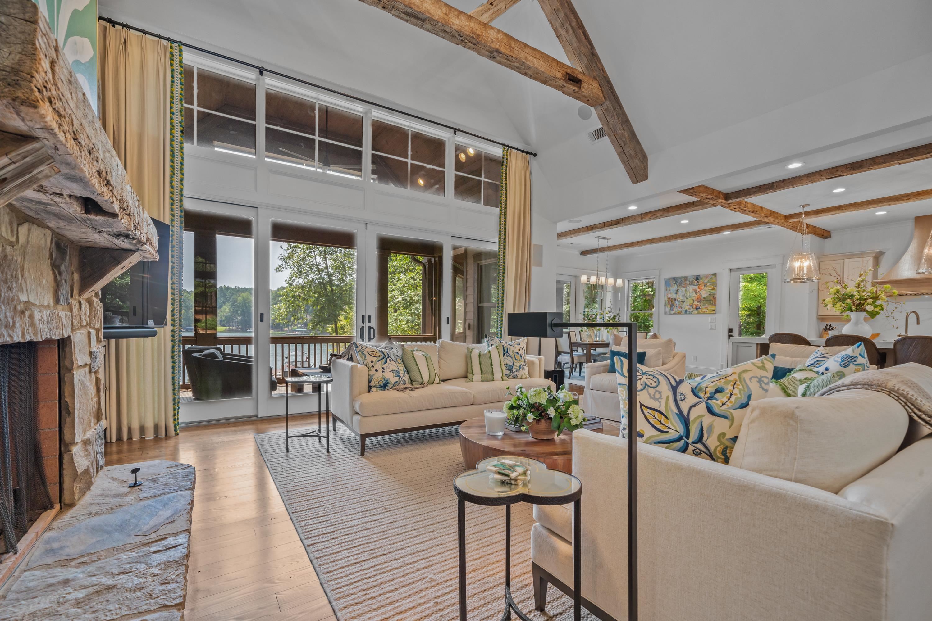 2041 FLEMINGS KNOLL
