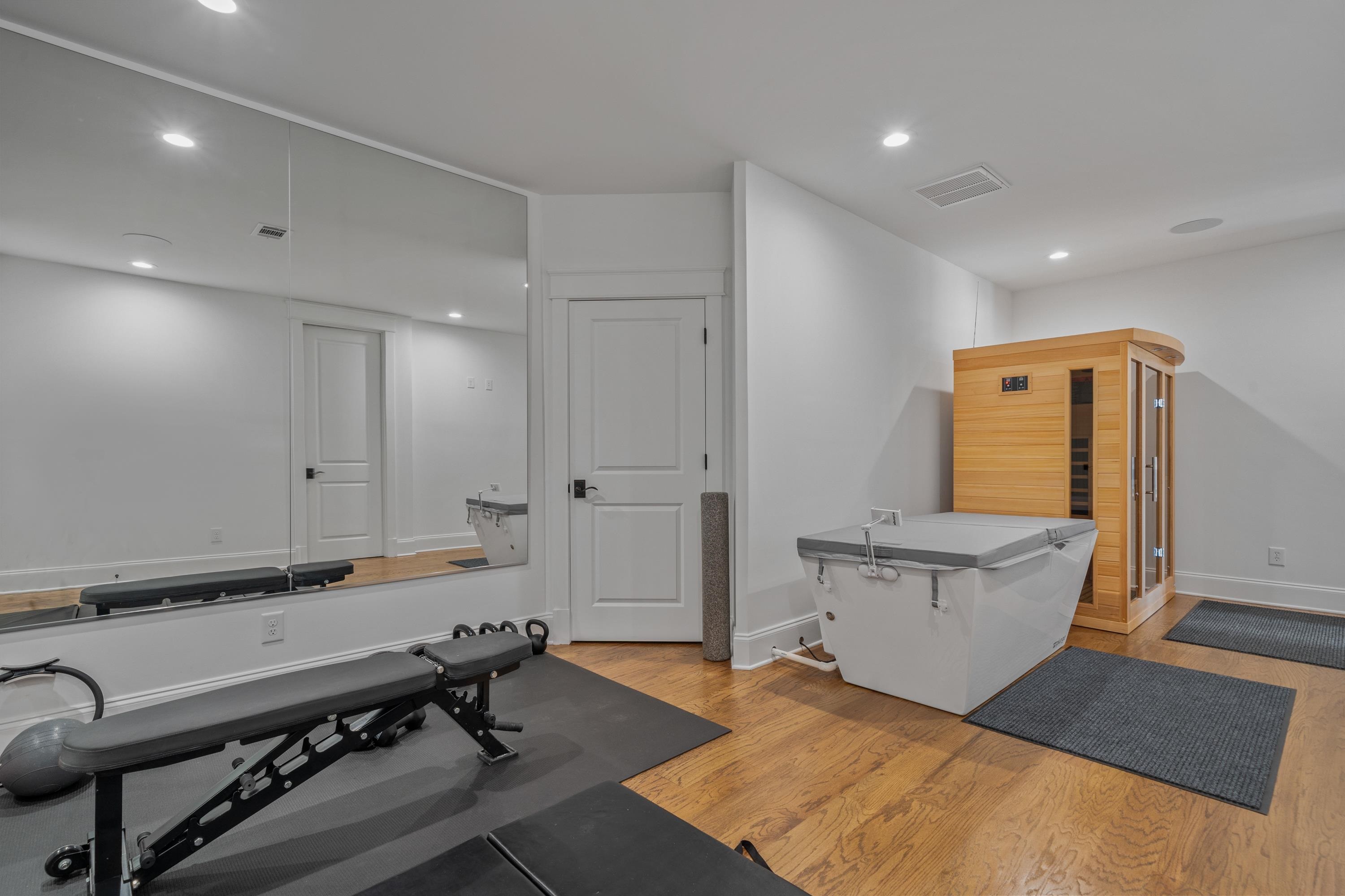2041 FLEMINGS KNOLL
