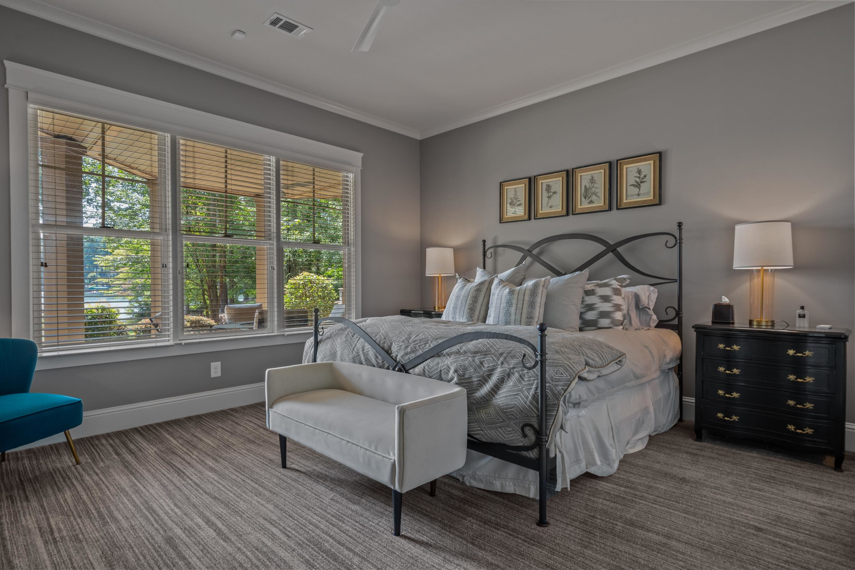 2041 FLEMINGS KNOLL
