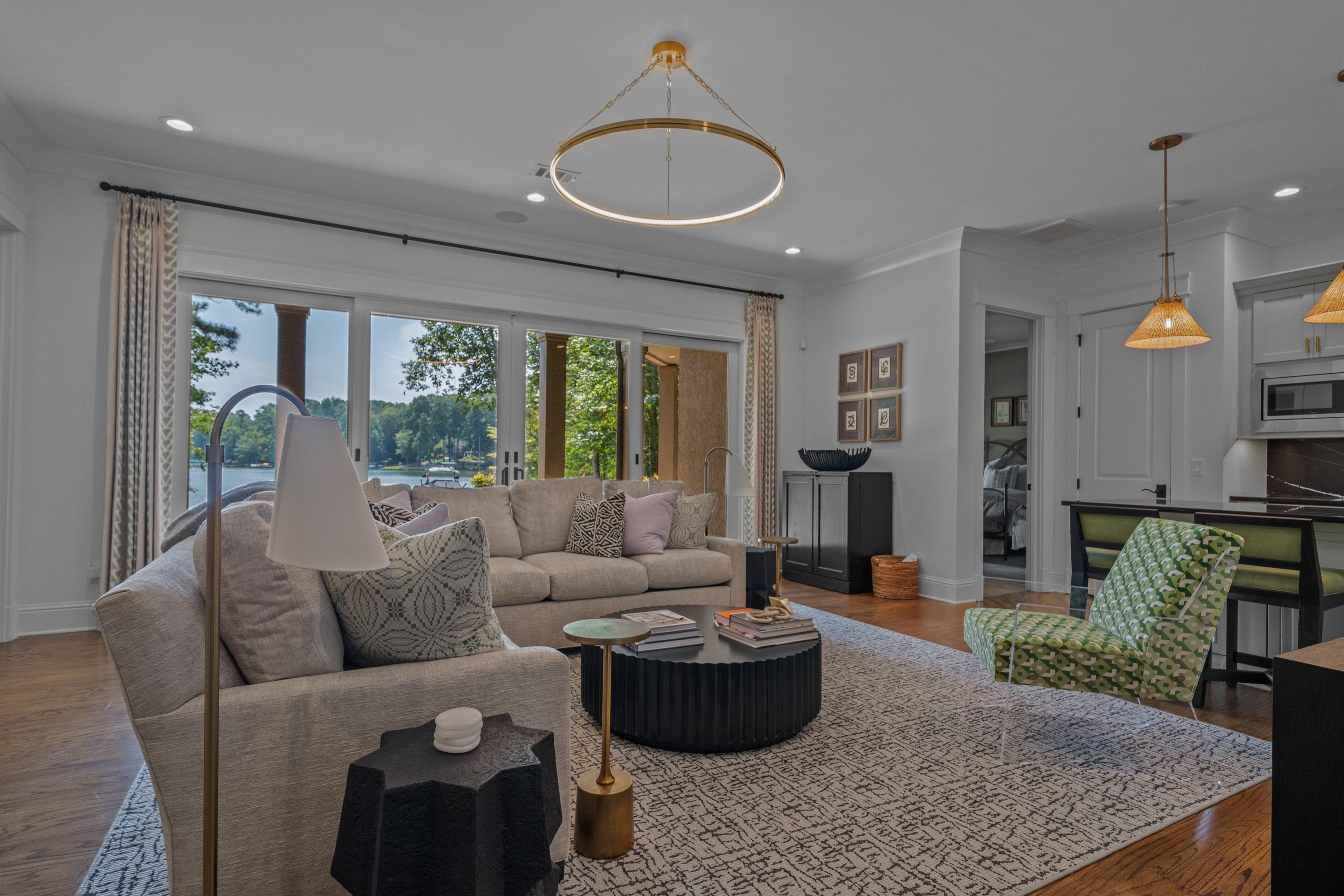 2041 FLEMINGS KNOLL