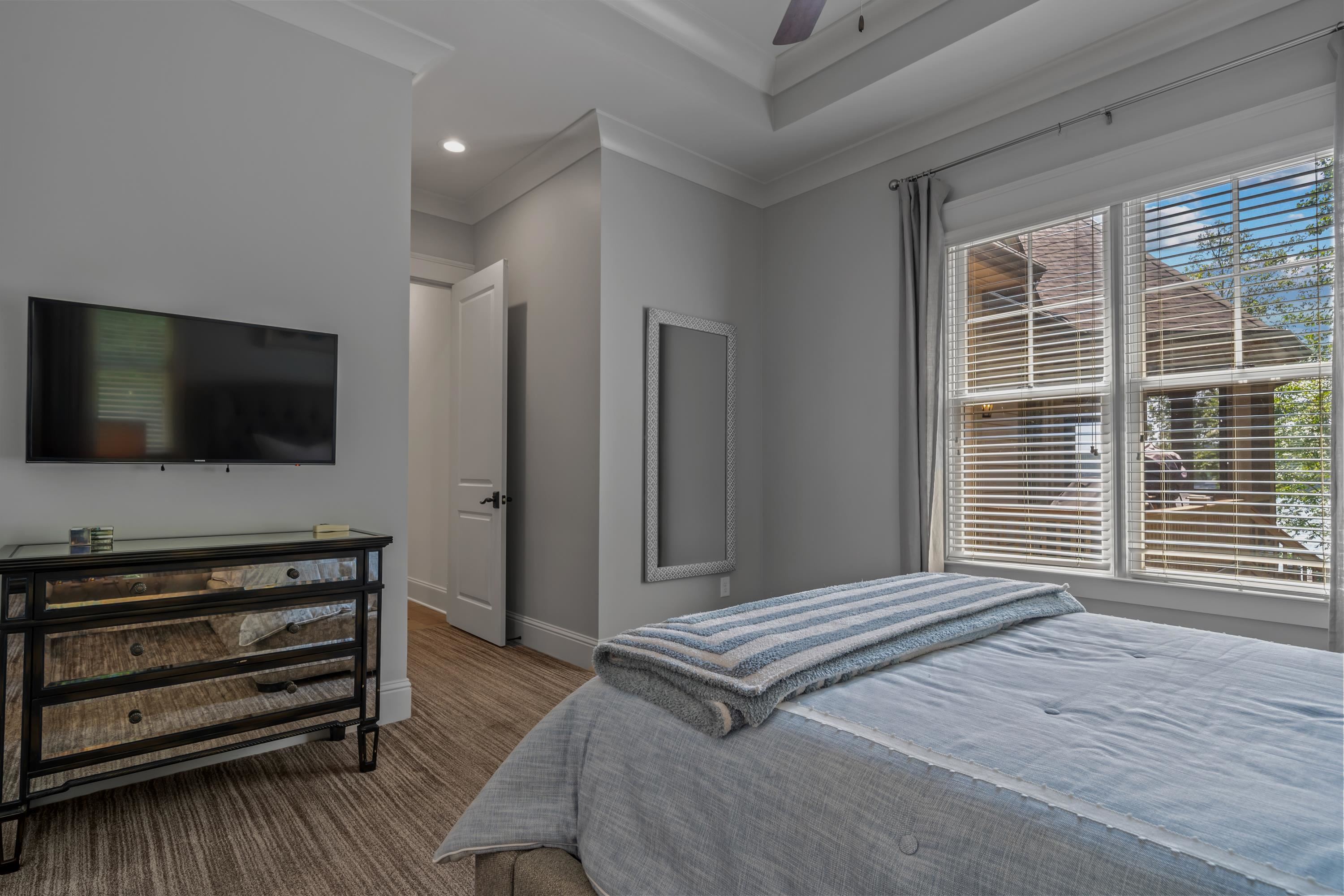 2041 FLEMINGS KNOLL