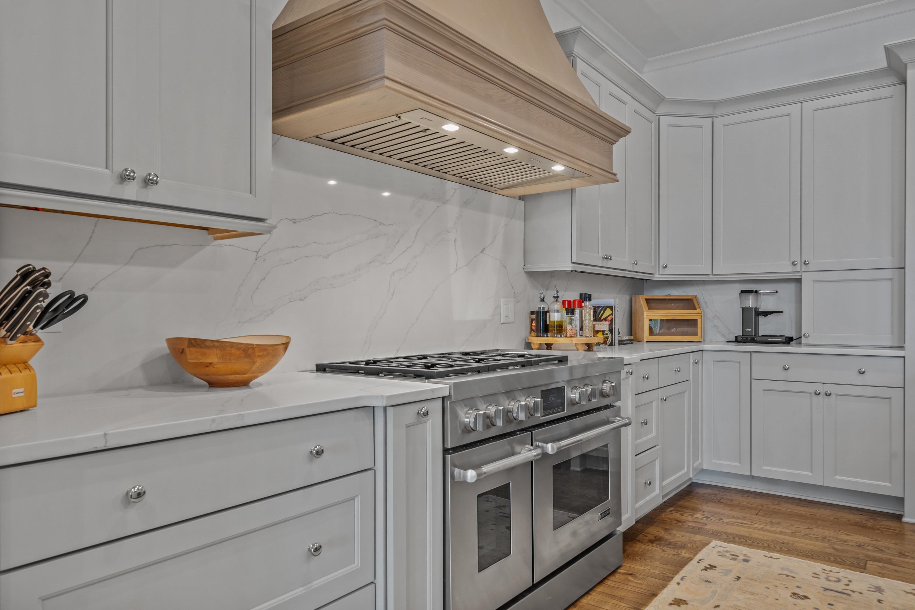 2041 FLEMINGS KNOLL