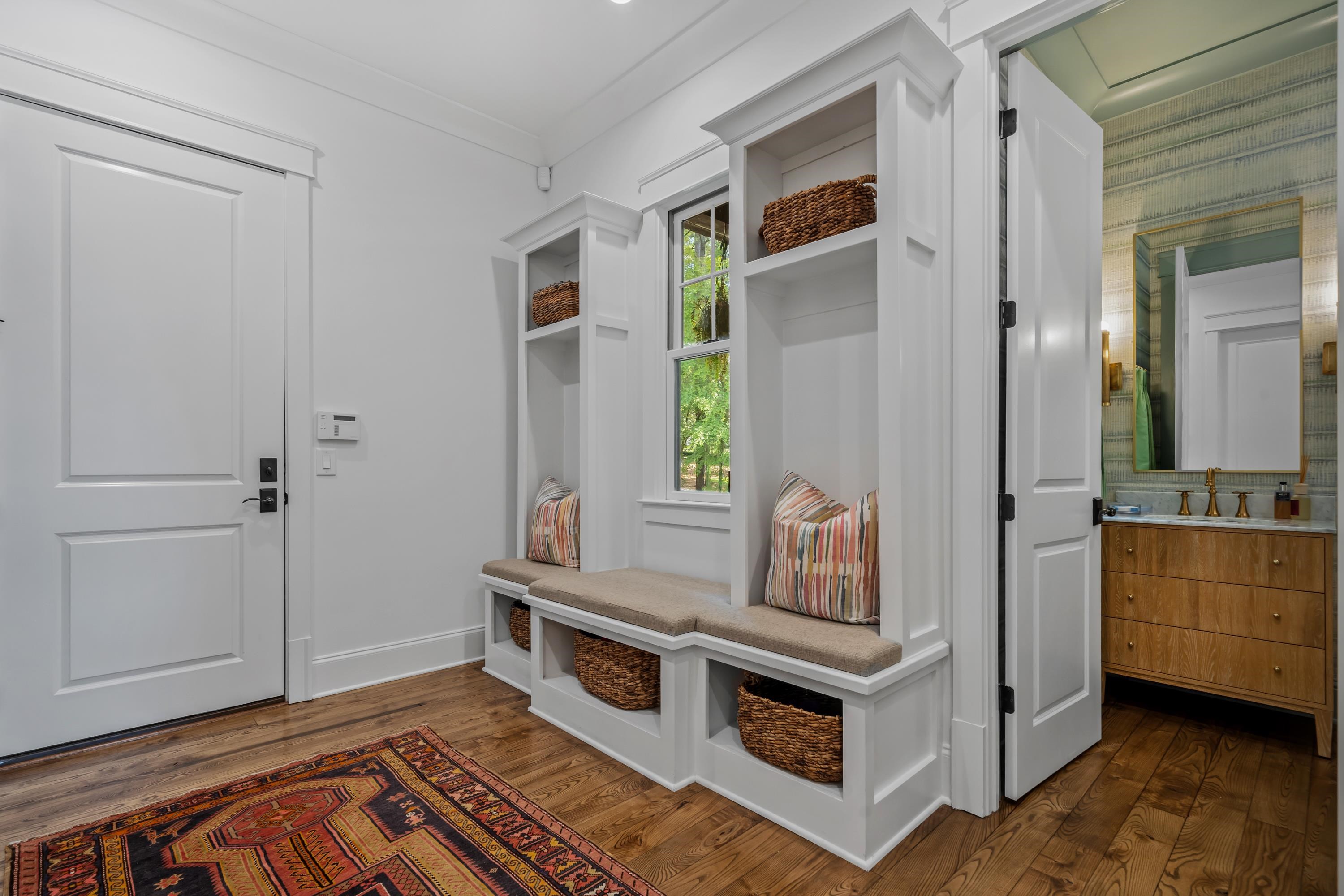 2041 FLEMINGS KNOLL