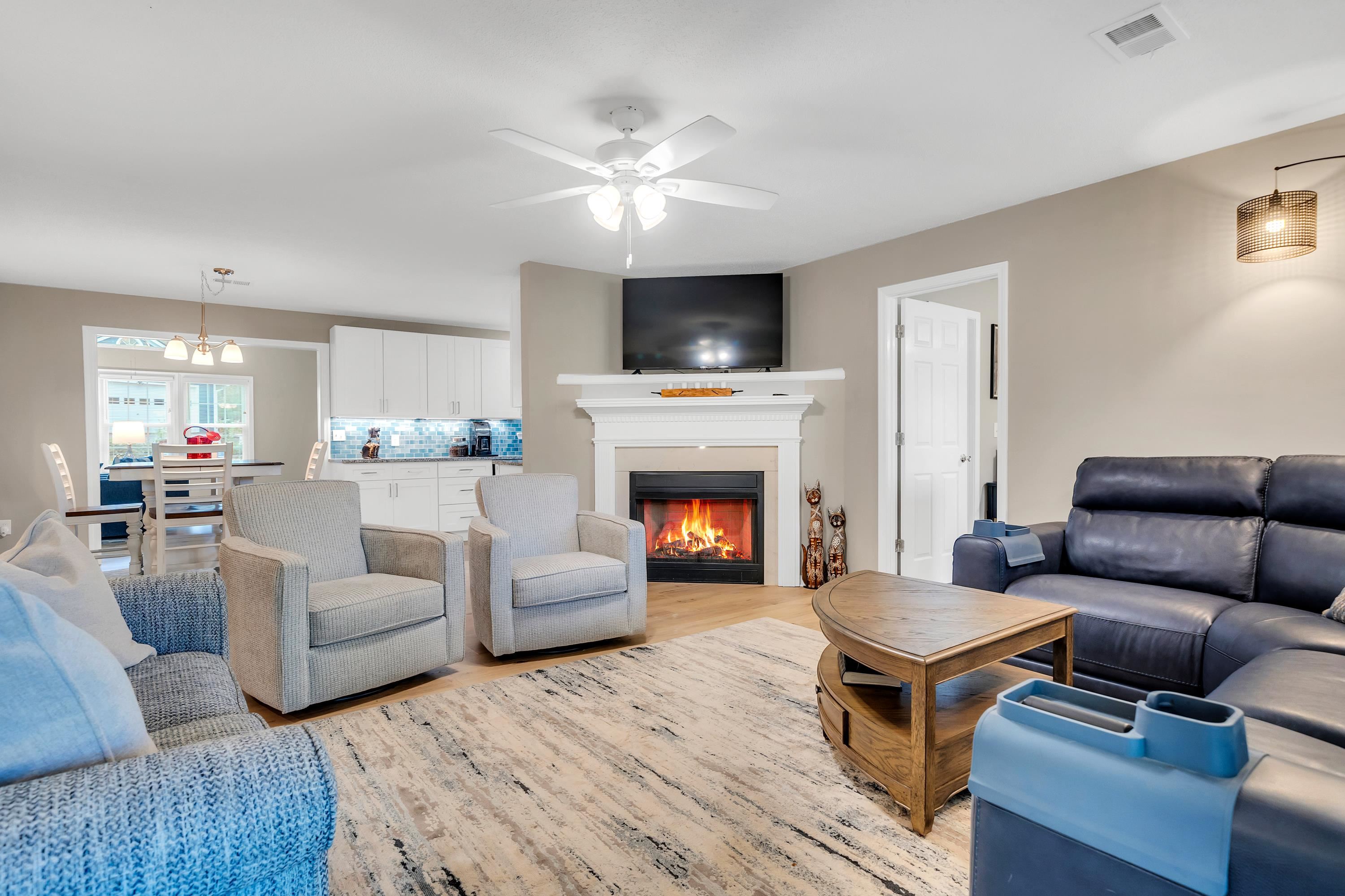 3260 LAKE CREST DRIVE