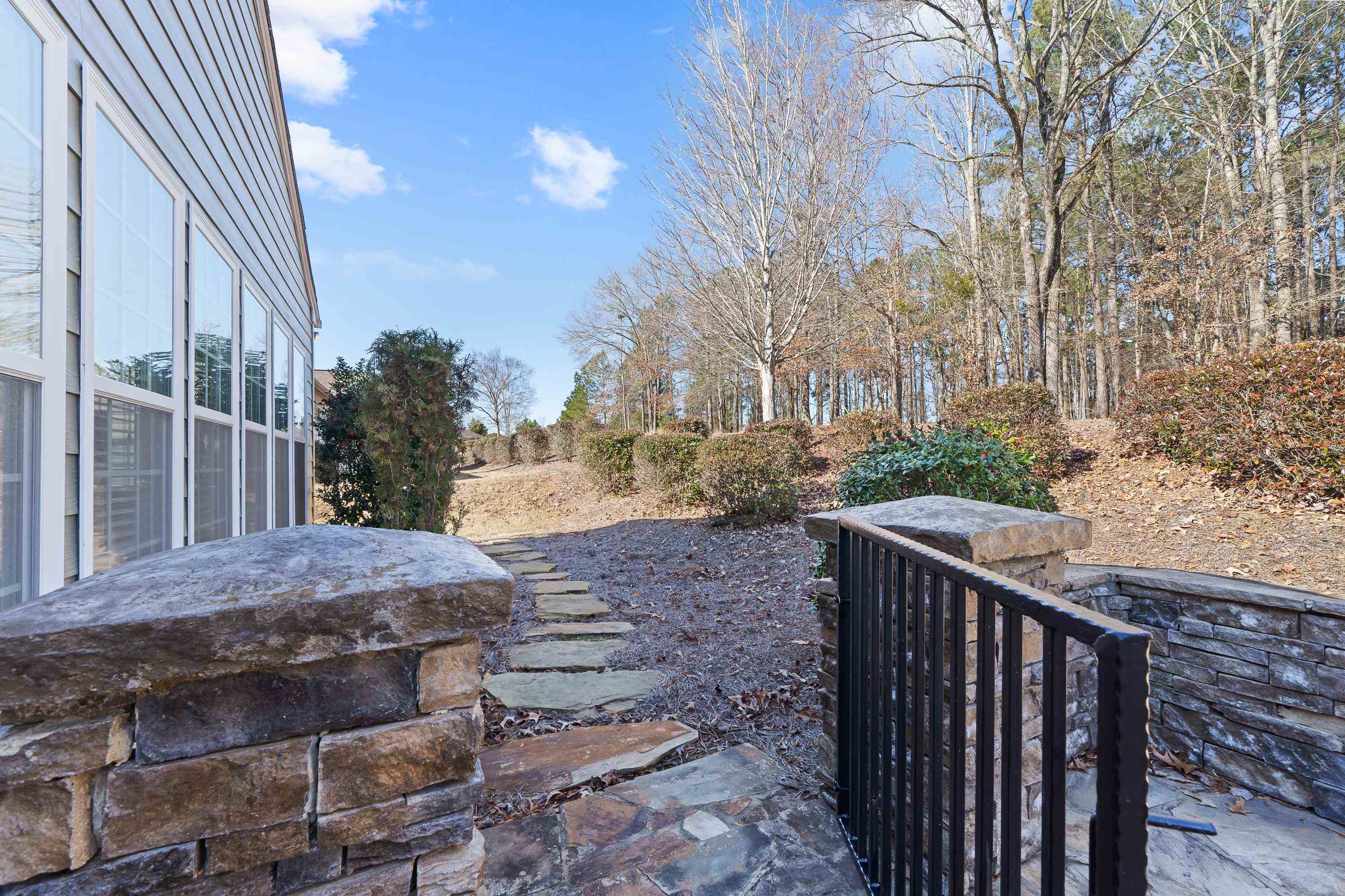 1121 WATER FRONT ROAD