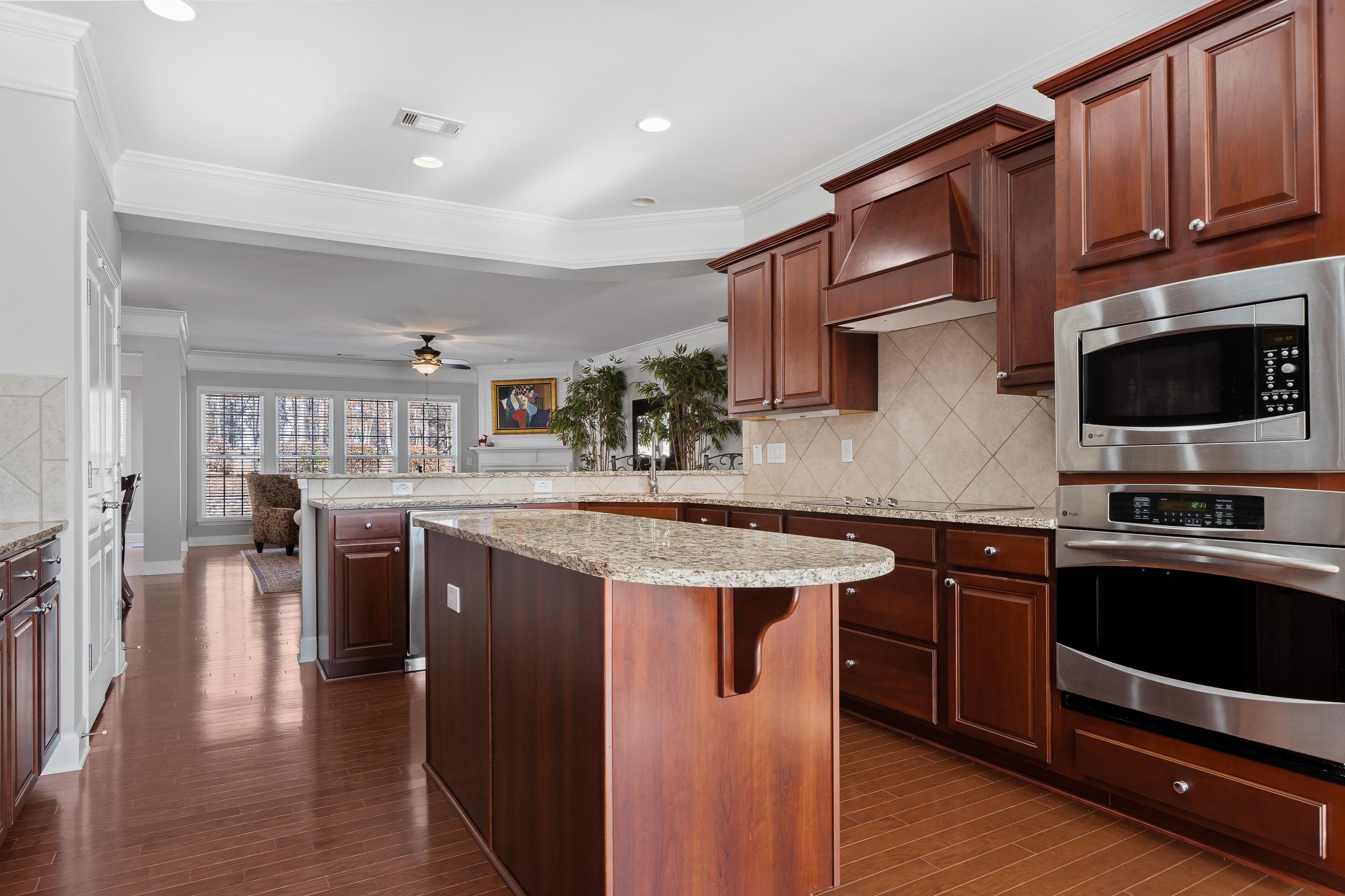 1121 WATER FRONT ROAD