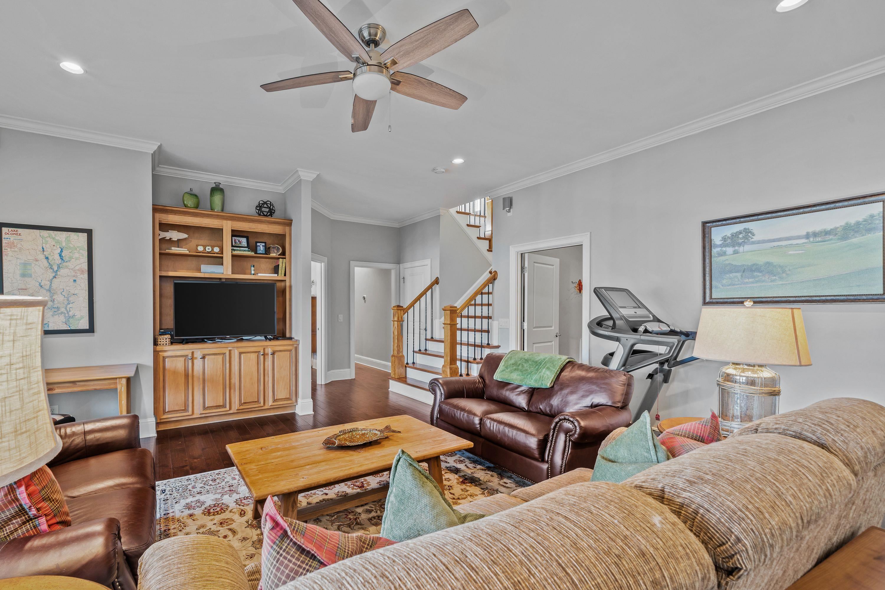 2681 CLUB DRIVE