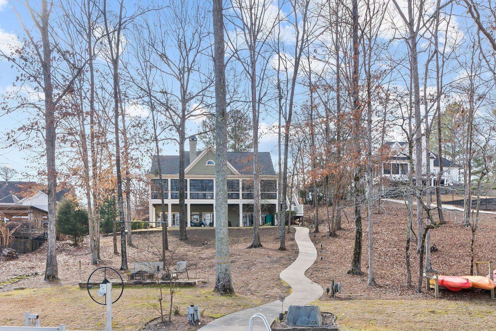 2681 CLUB DRIVE