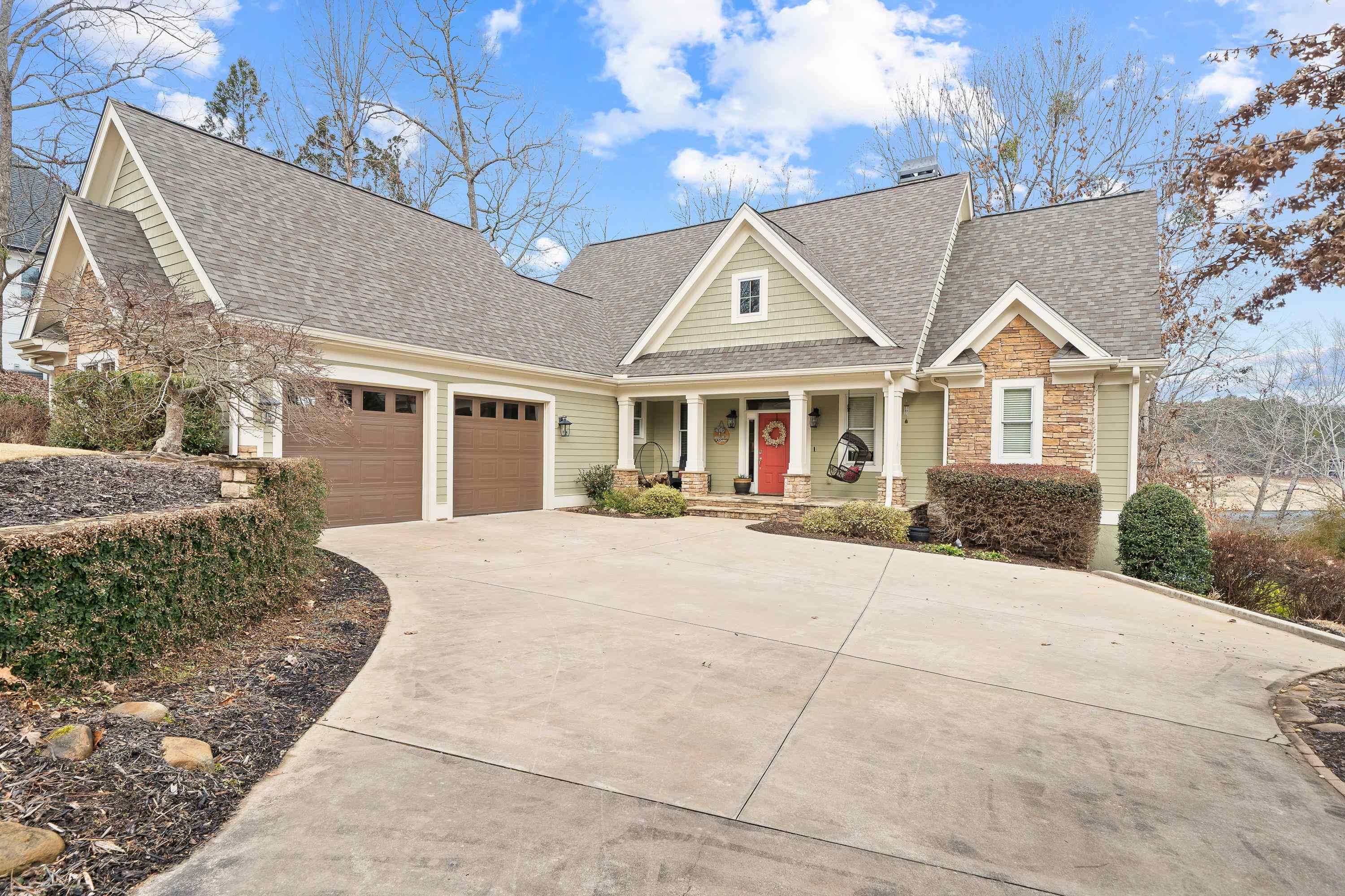 2681 CLUB DRIVE