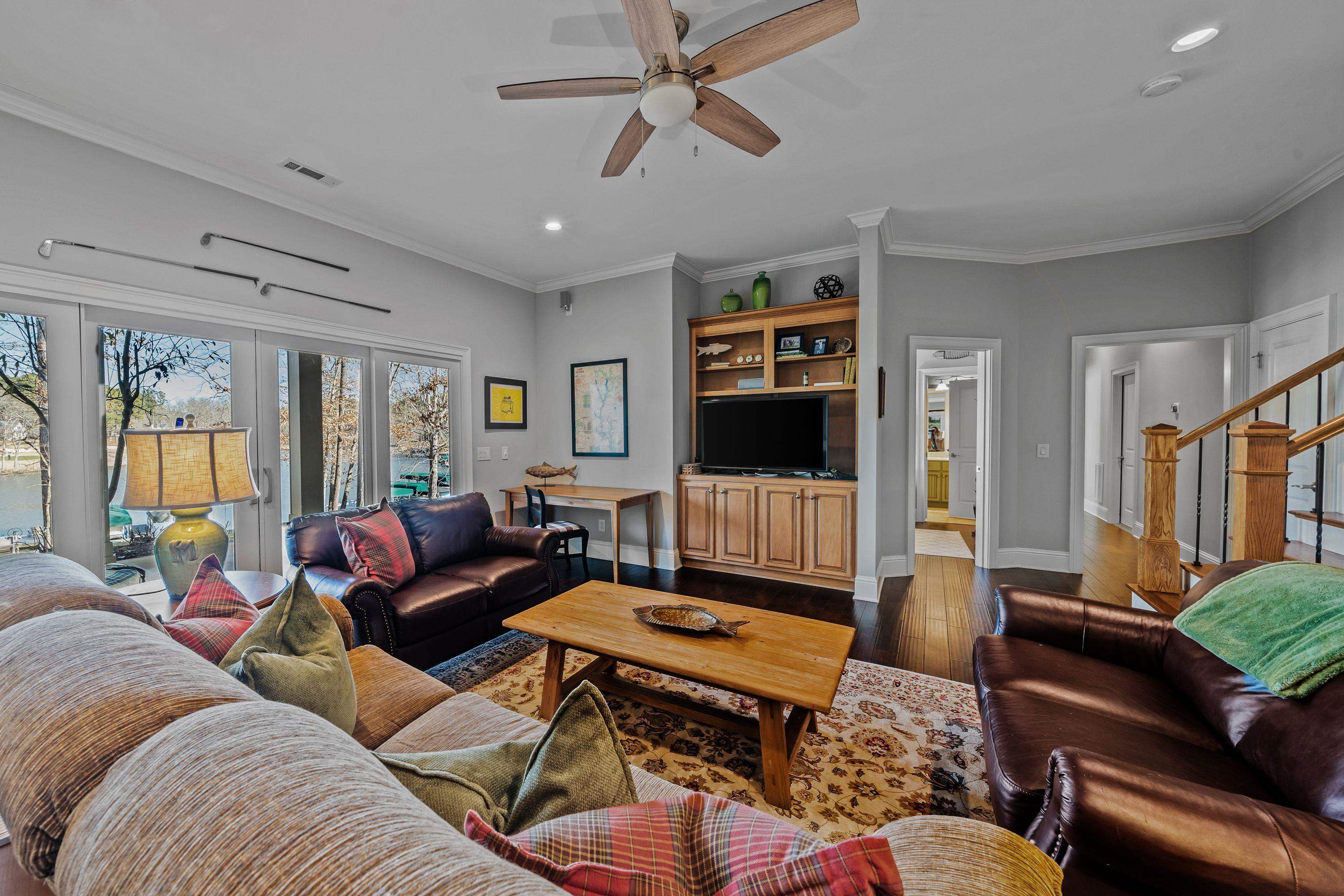2681 CLUB DRIVE