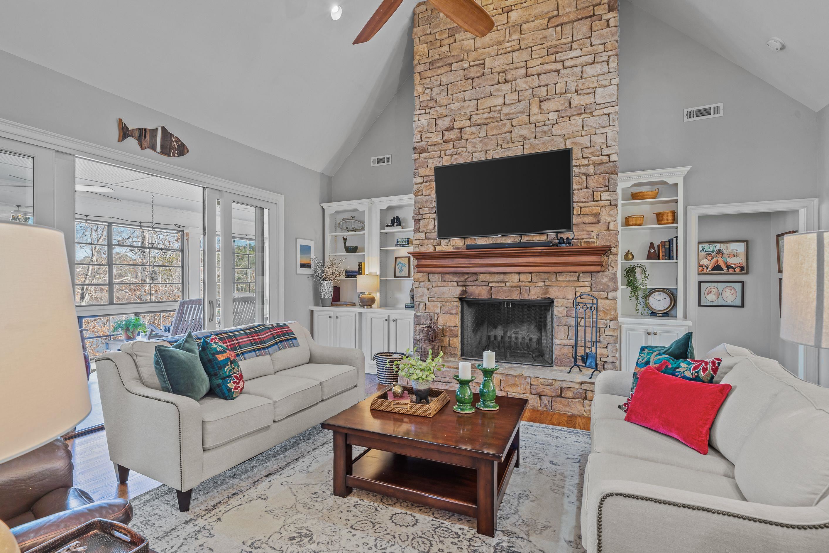 2681 CLUB DRIVE