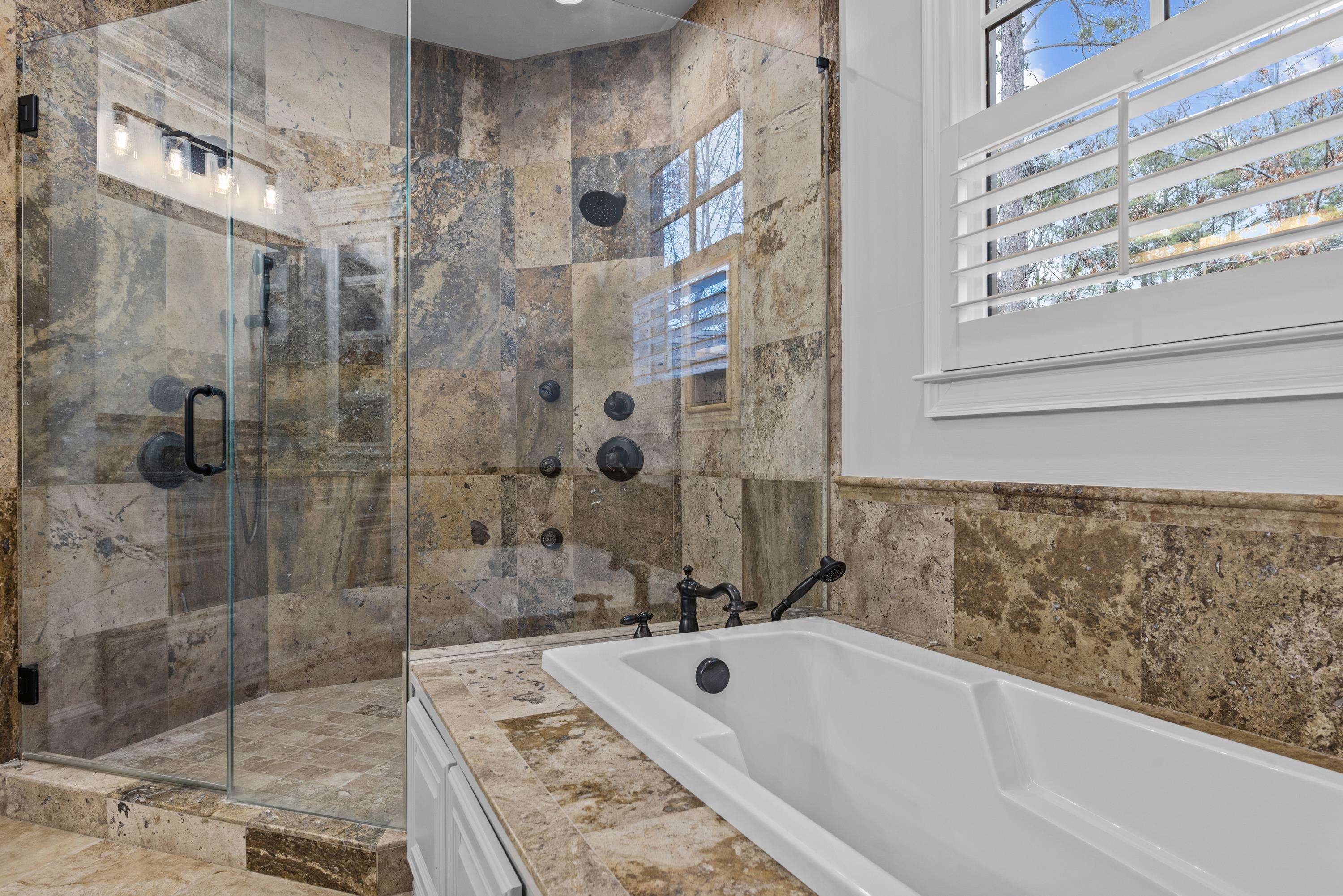 1251 LAKE CLUB DRIVE