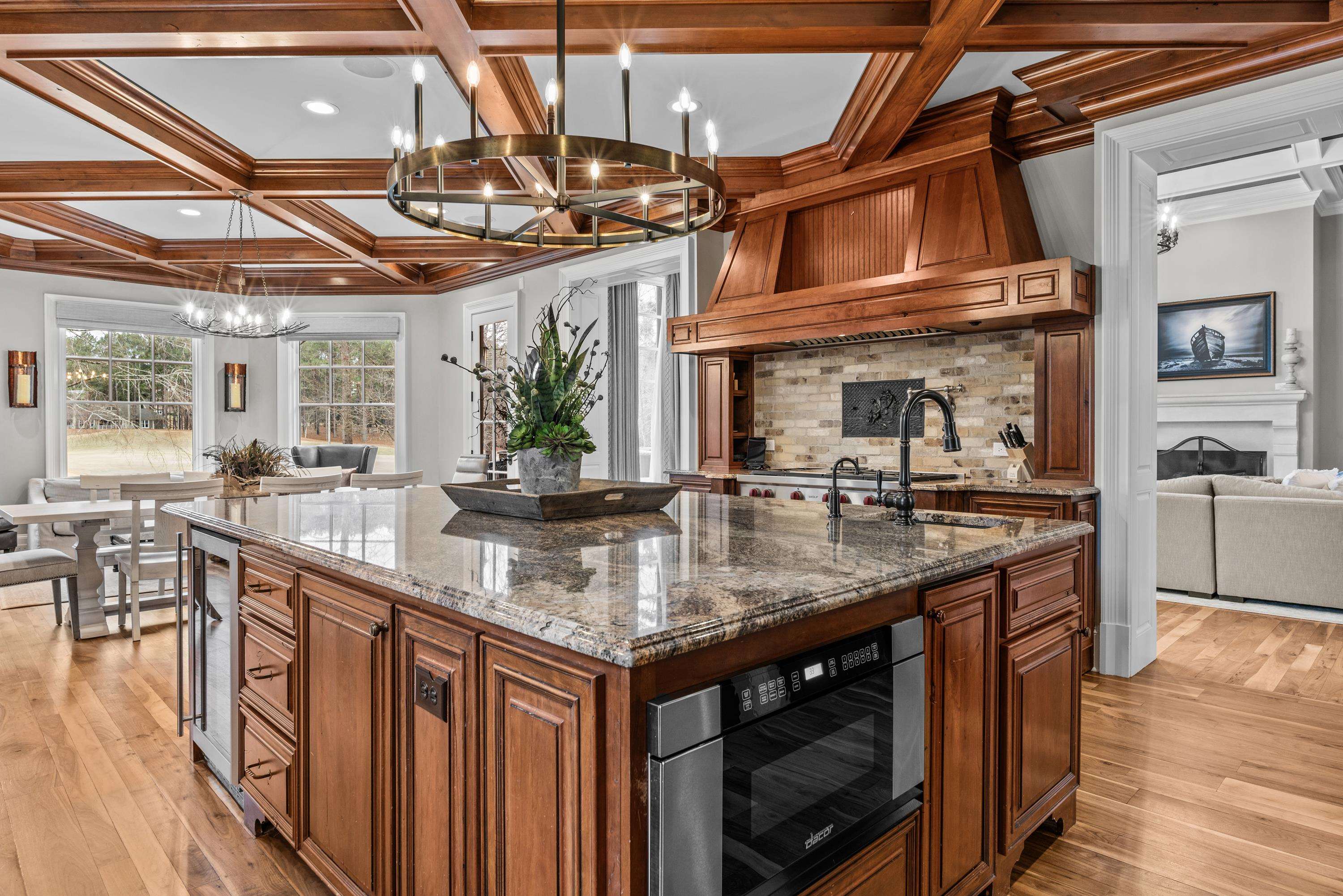 1251 LAKE CLUB DRIVE
