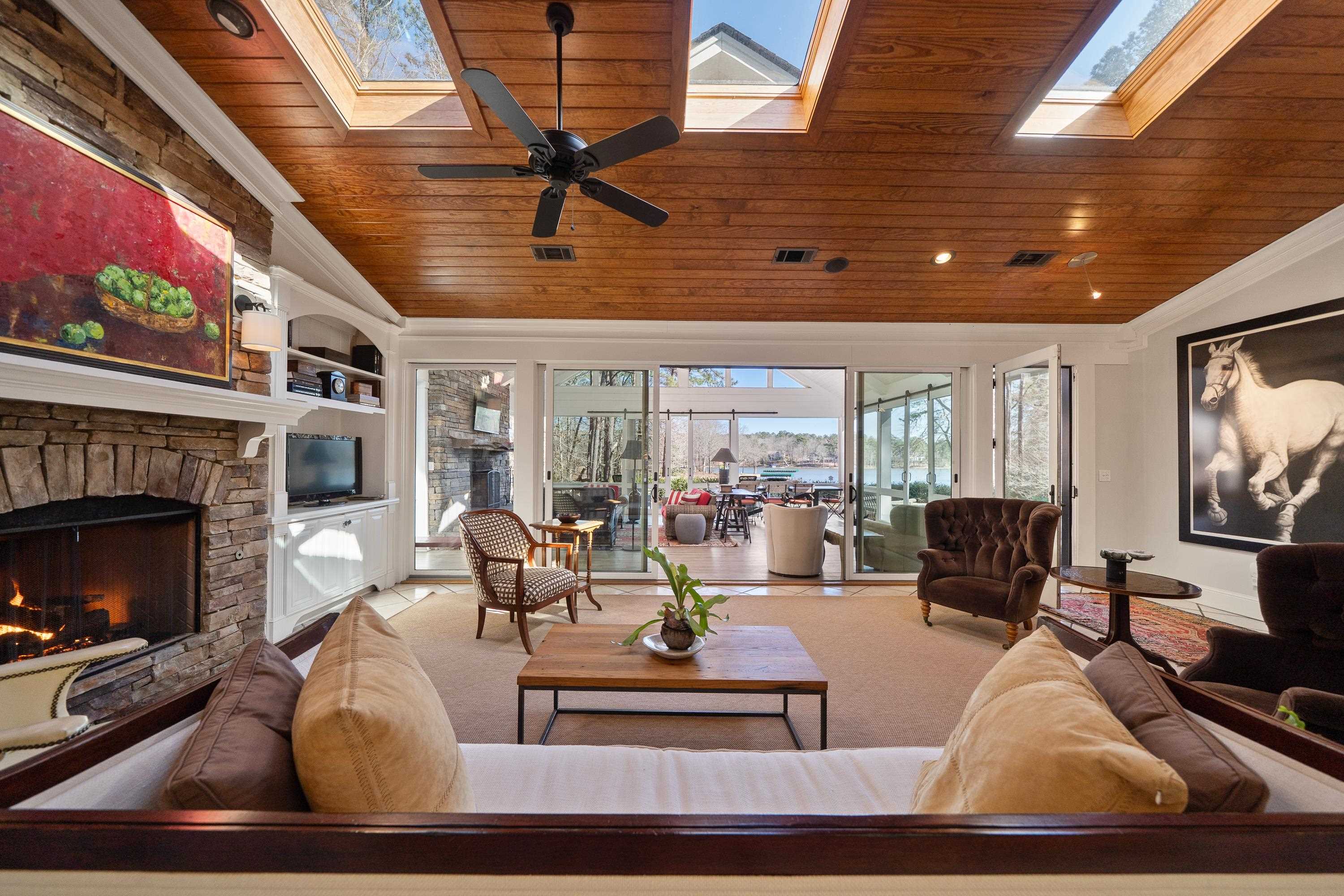 1100 WESTCHESTER DRIVE