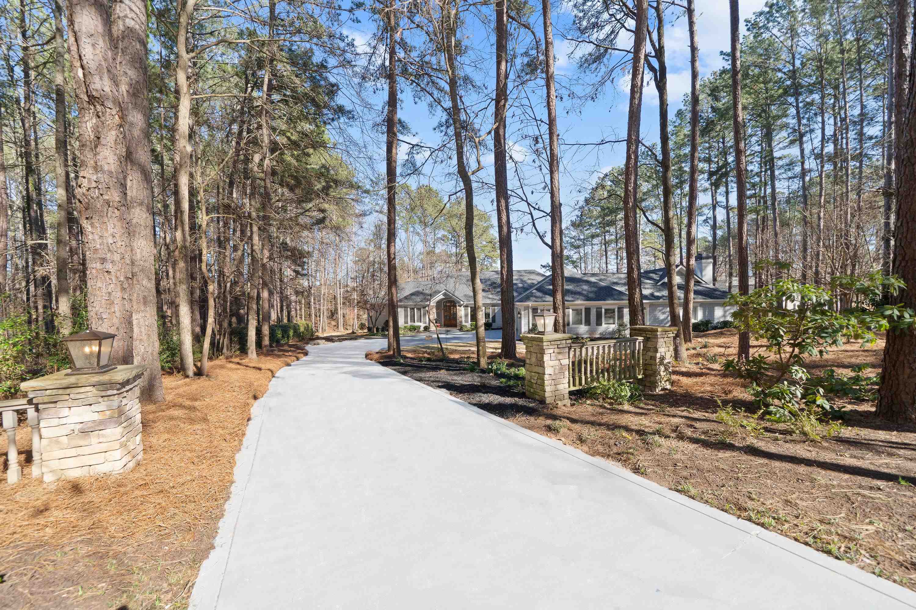 1100 WESTCHESTER DRIVE