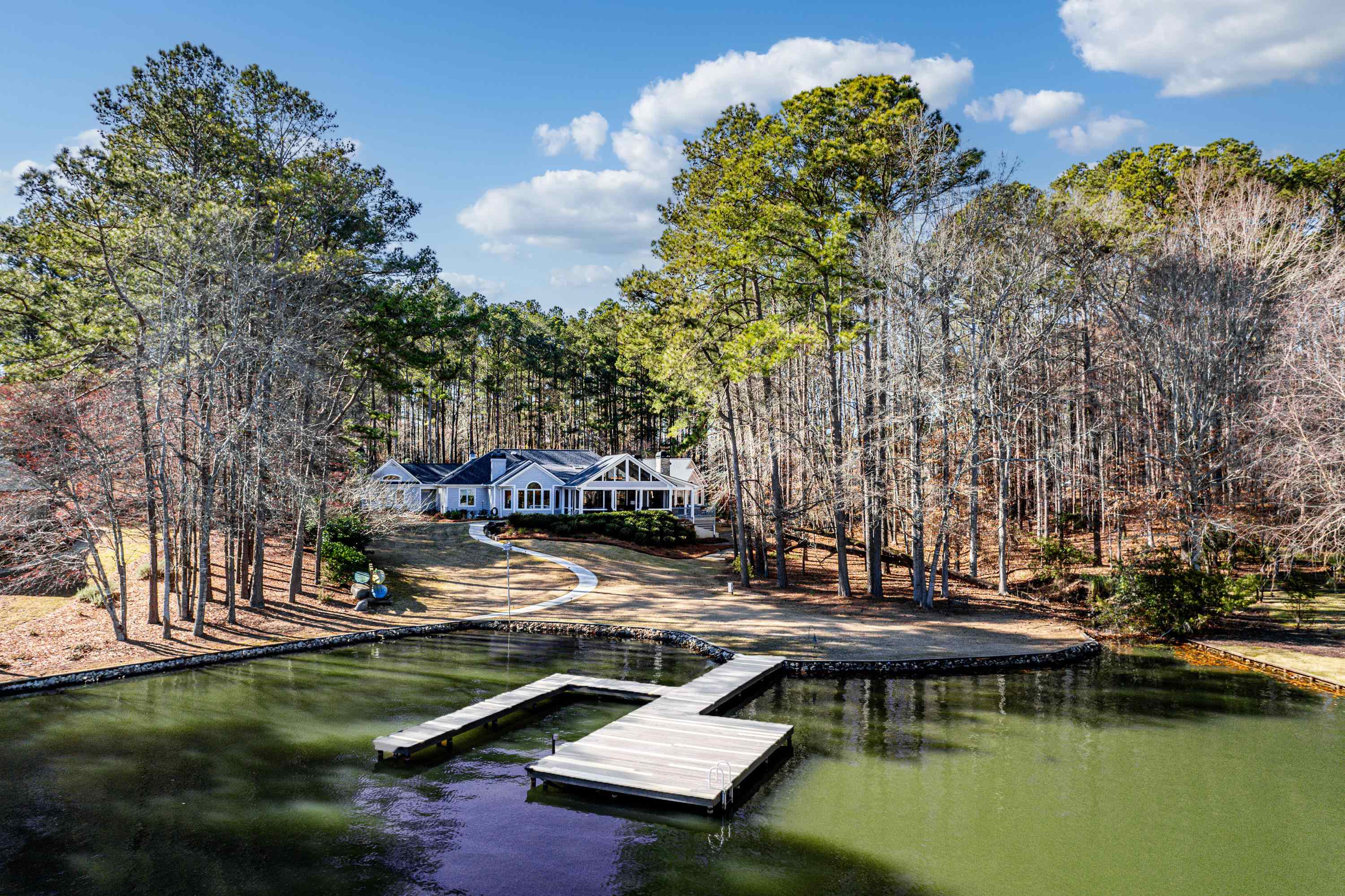 1100 WESTCHESTER DRIVE