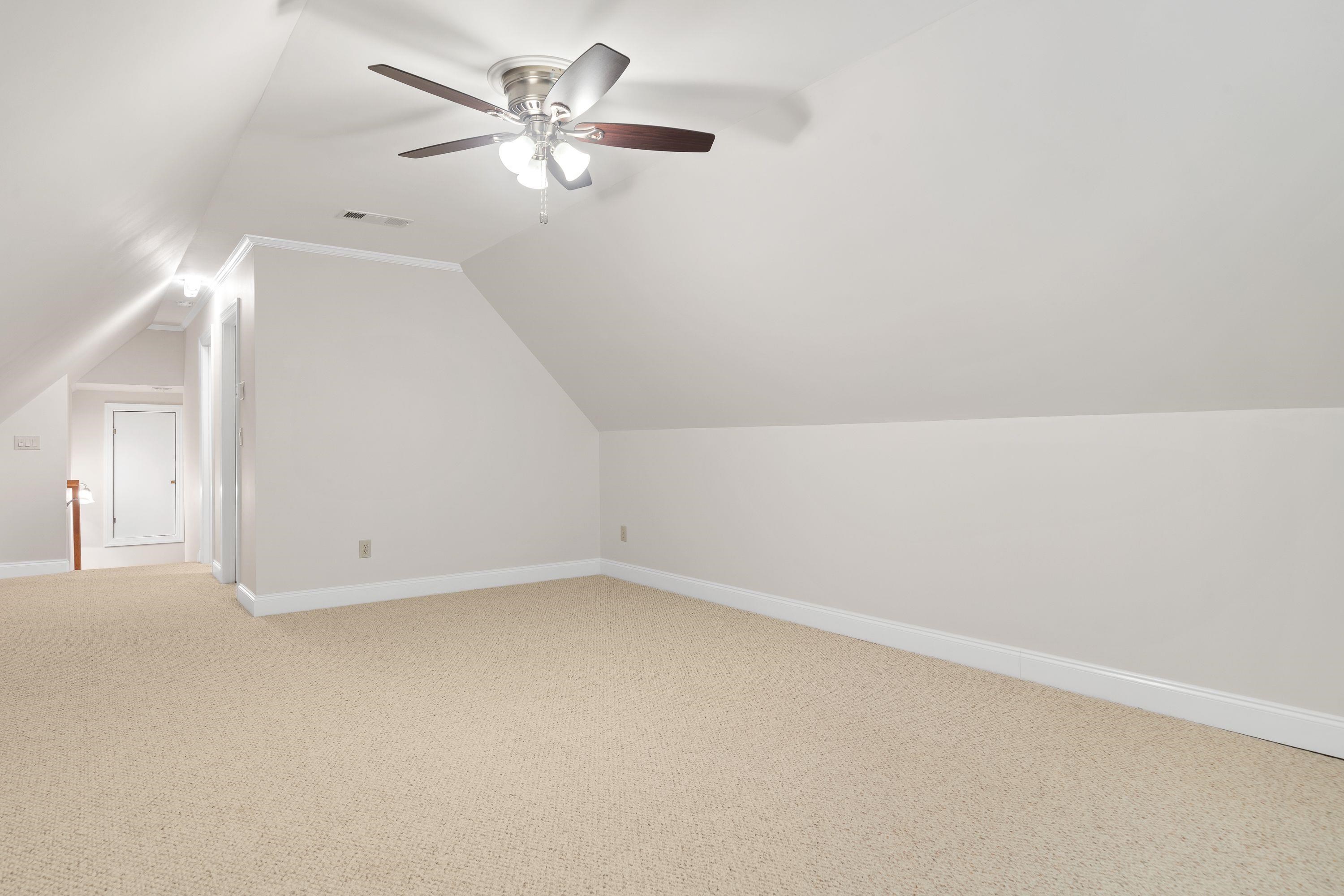 1010 LAKE DRIVE