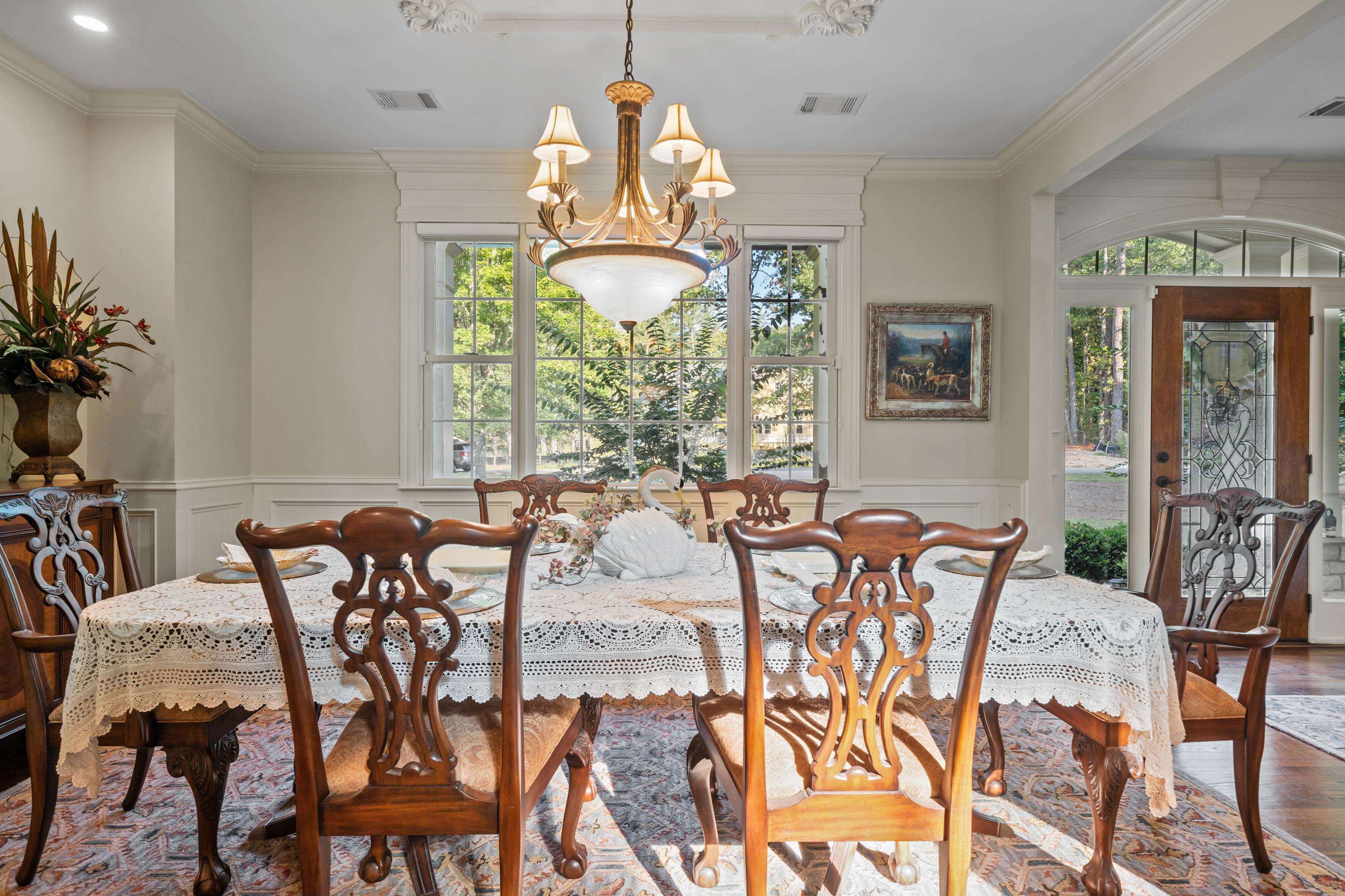 1020 PEACHTREE COURT