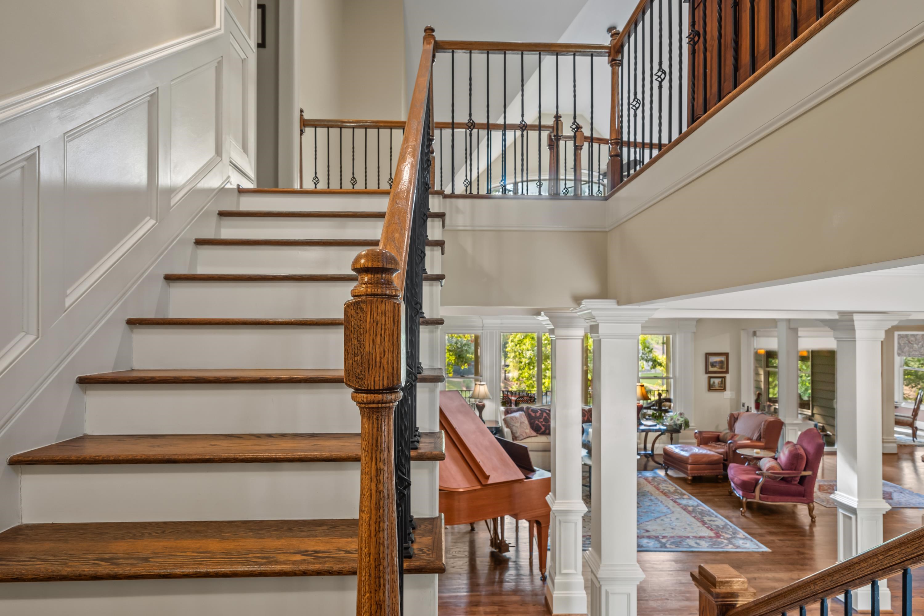 1020 PEACHTREE COURT