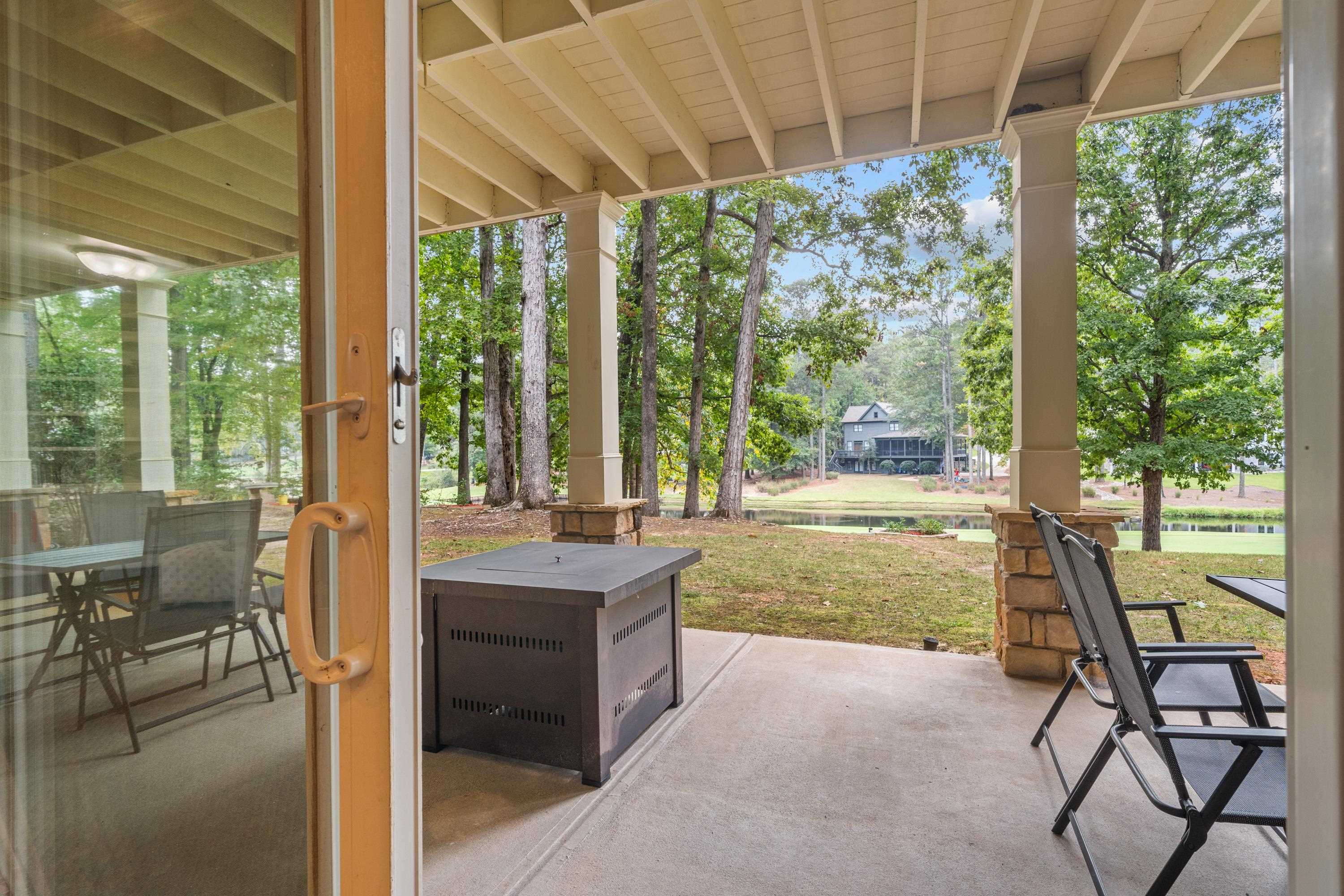 1020 PEACHTREE COURT