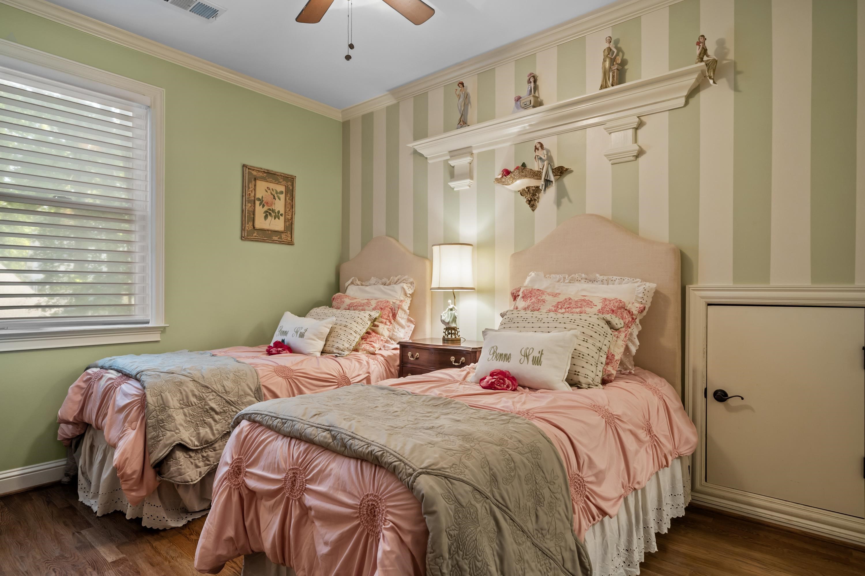 1020 PEACHTREE COURT