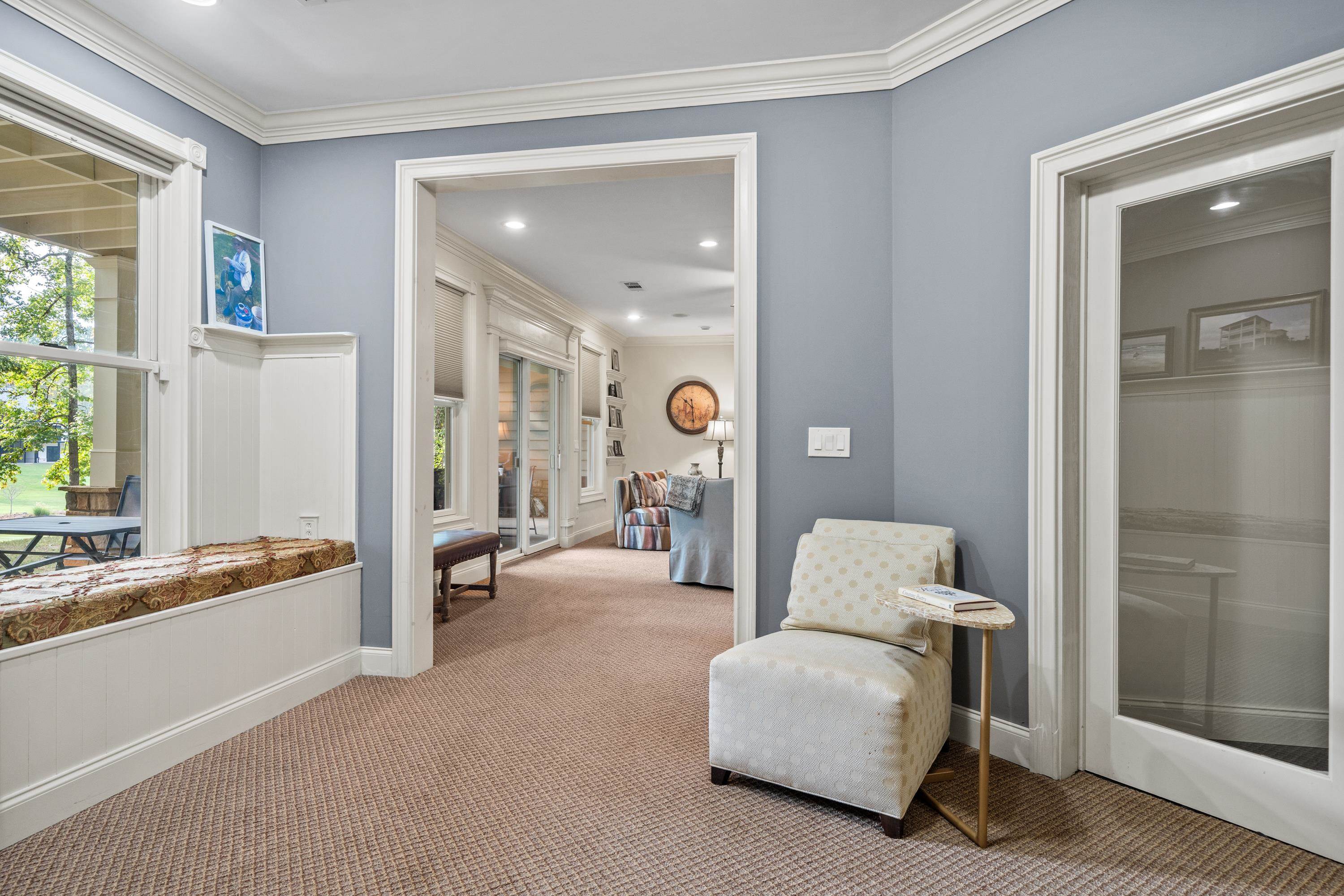 1020 PEACHTREE COURT