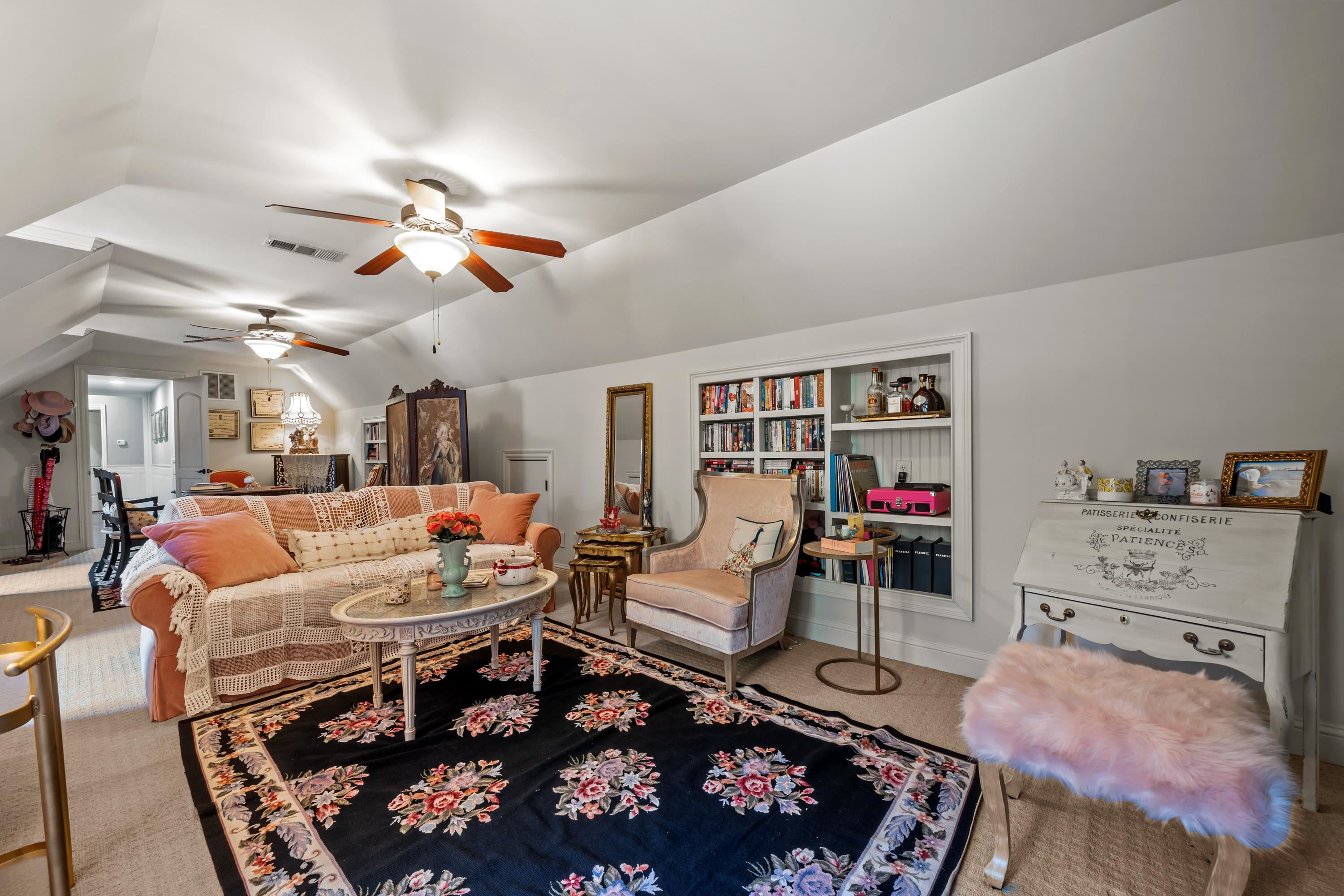 1020 PEACHTREE COURT
