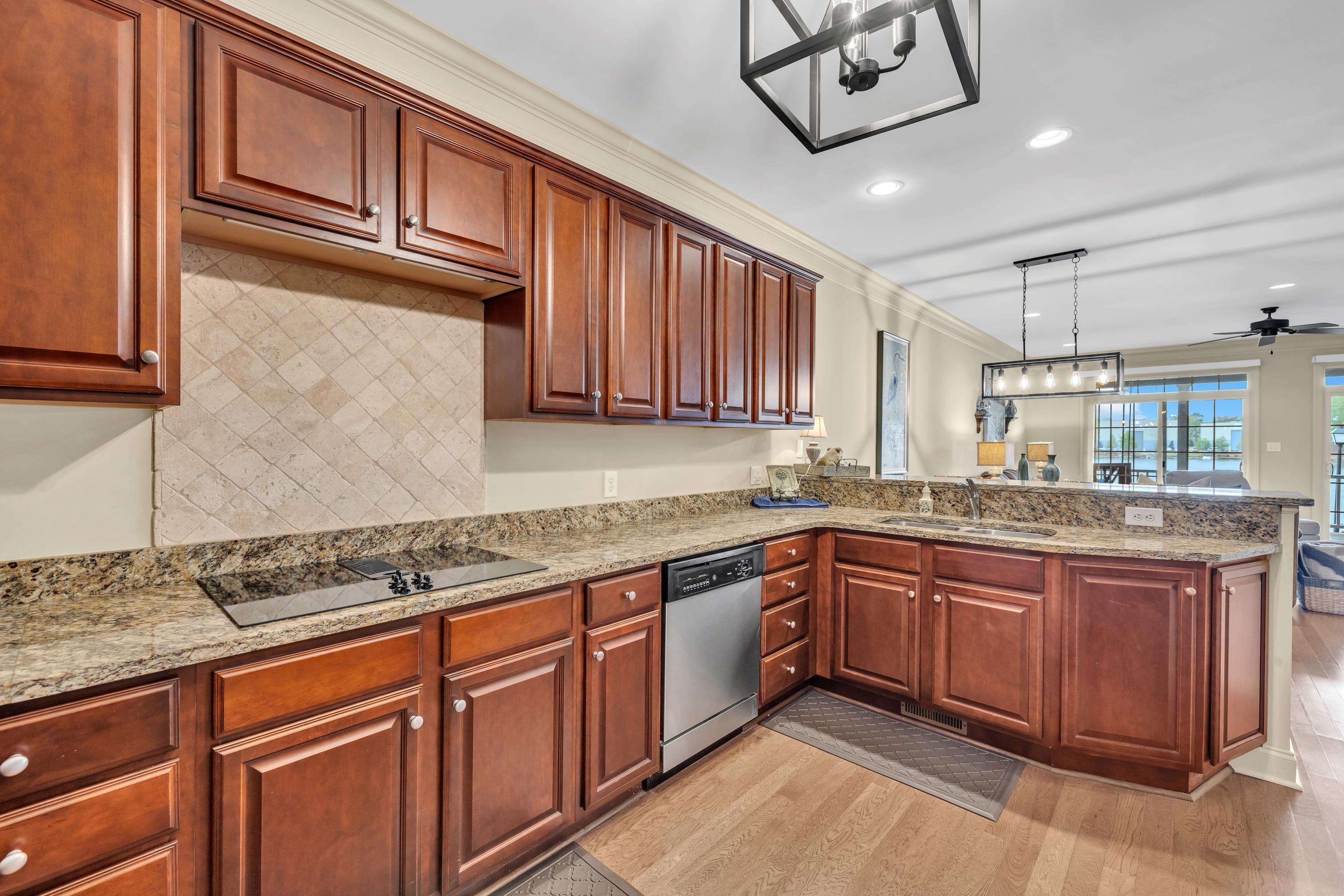 905 Unit #106 GREENSBORO ROAD