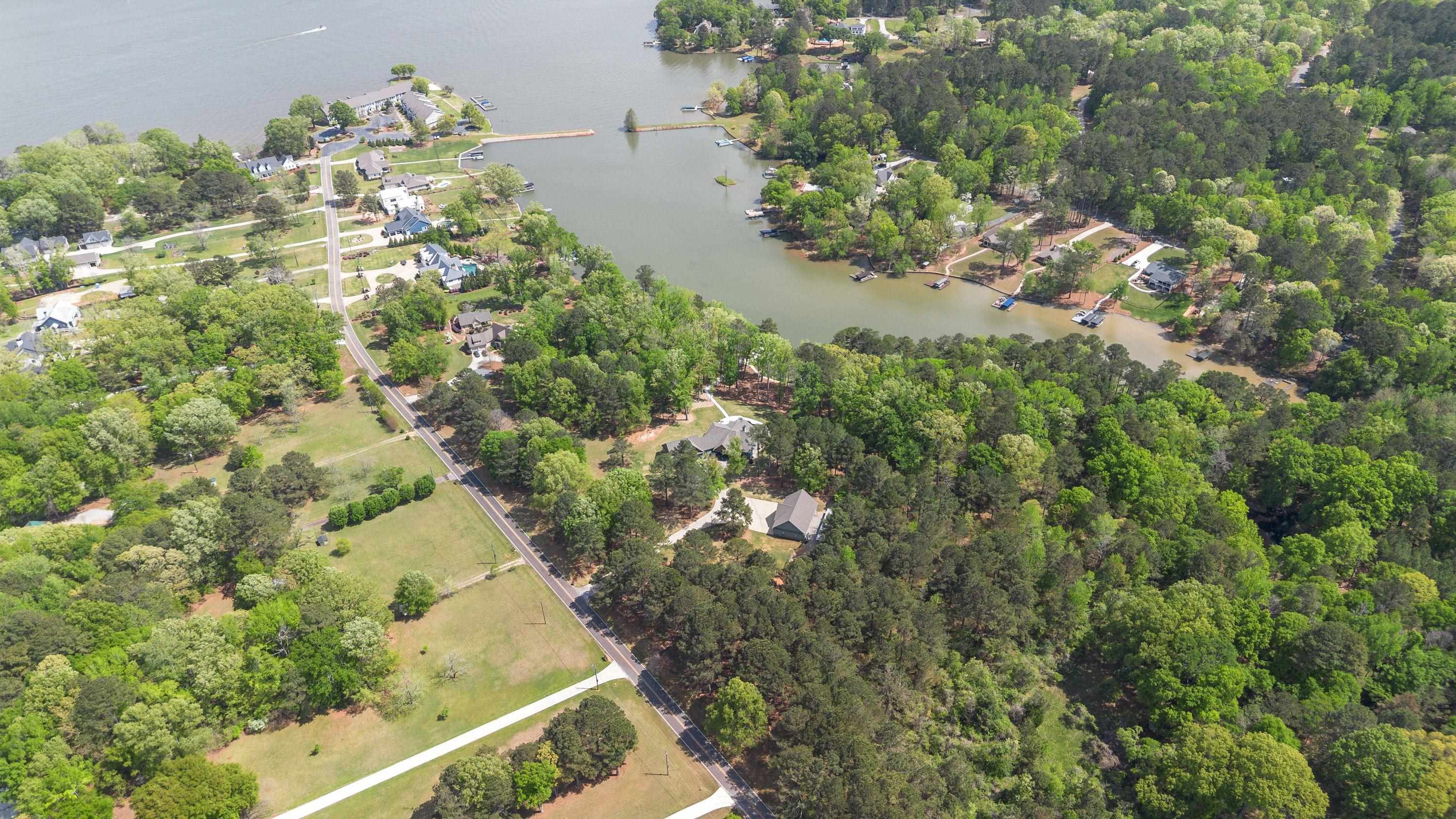 128 LAKEVIEW DRIVE