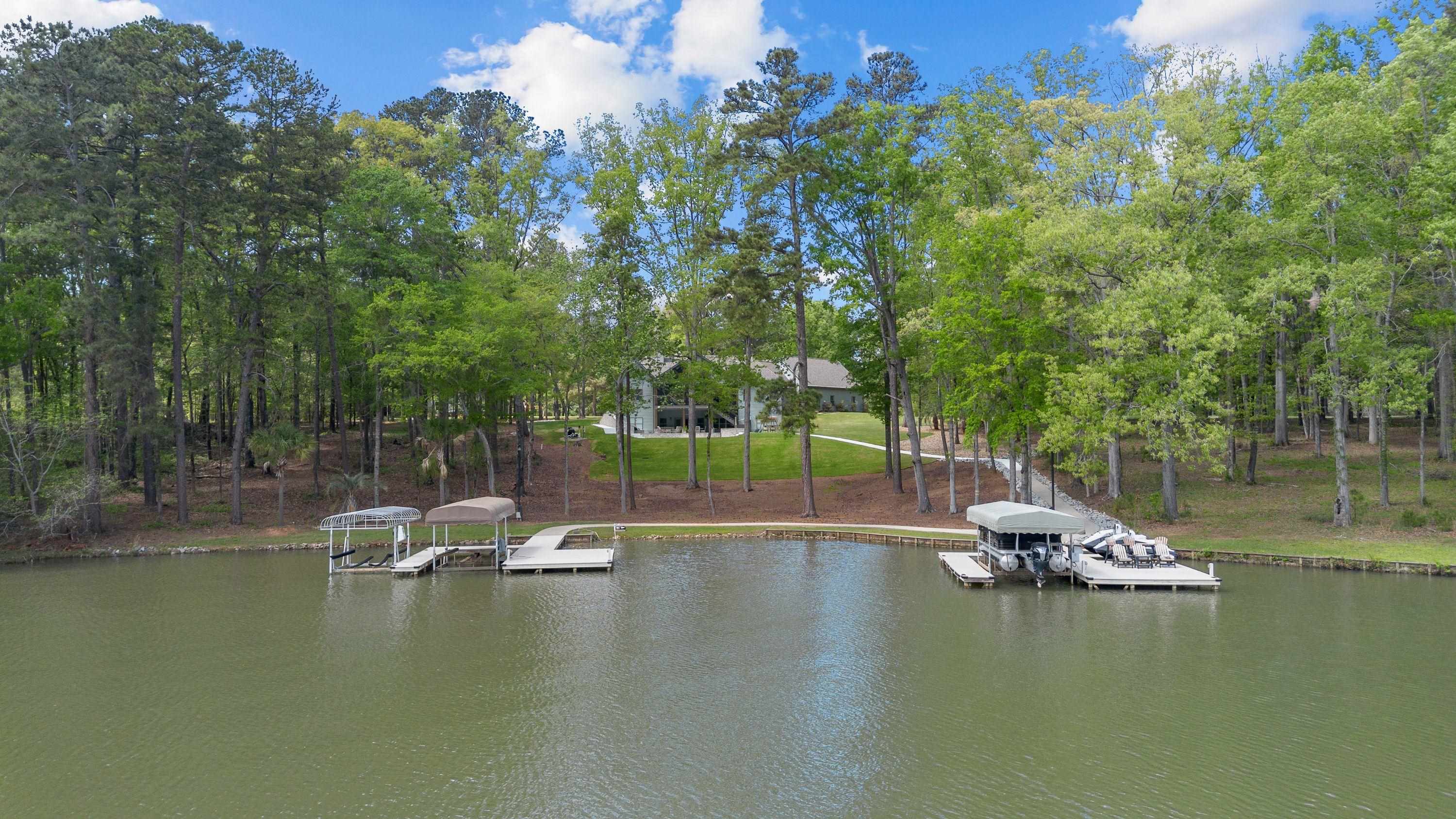 128 LAKEVIEW DRIVE
