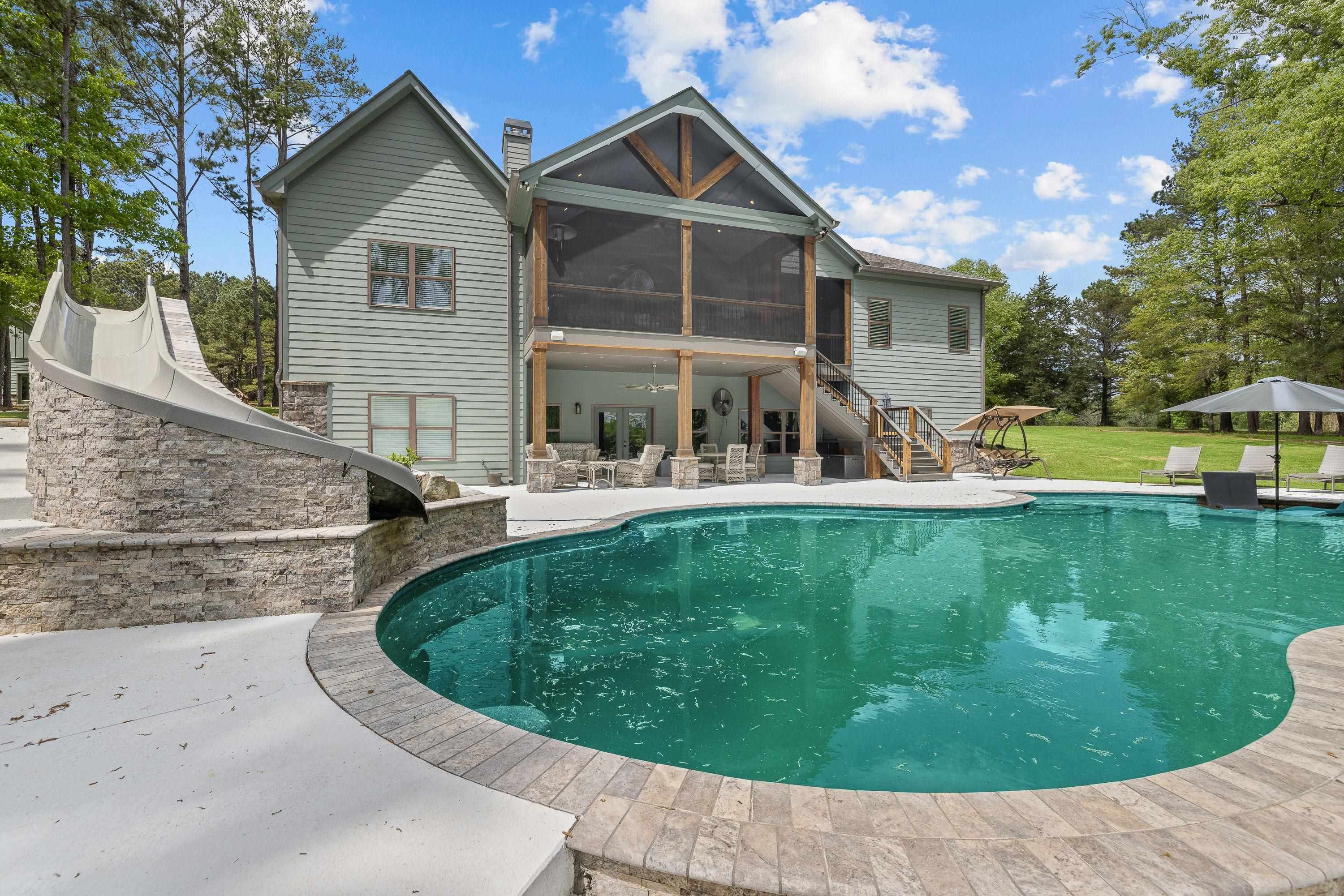 128 LAKEVIEW DRIVE